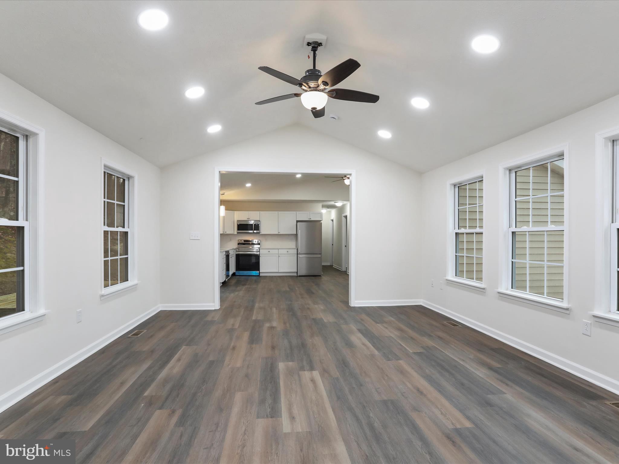 SHANNONDALE - Residential