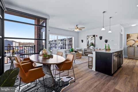 Condo For Rent - 190 Cambridge Blvd Dr<br/> York County, NEW FREEDOM, PA 17349