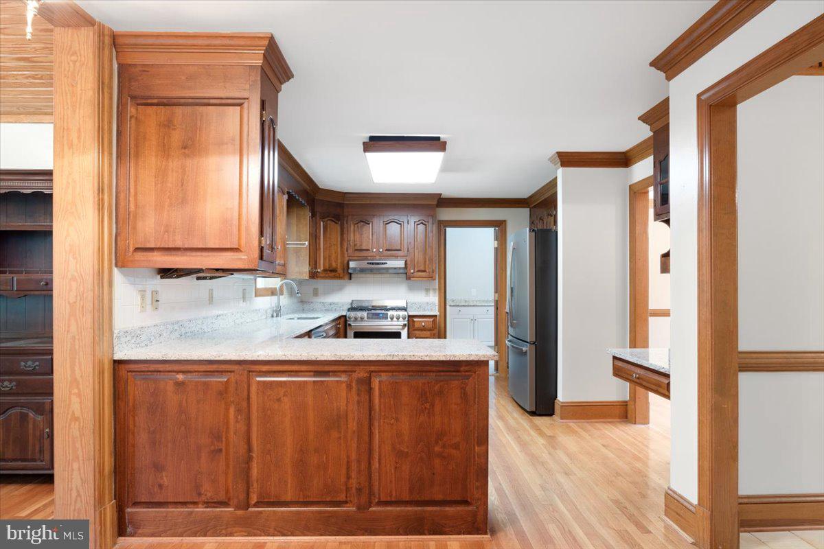 WALTHALL CREEK - Residential