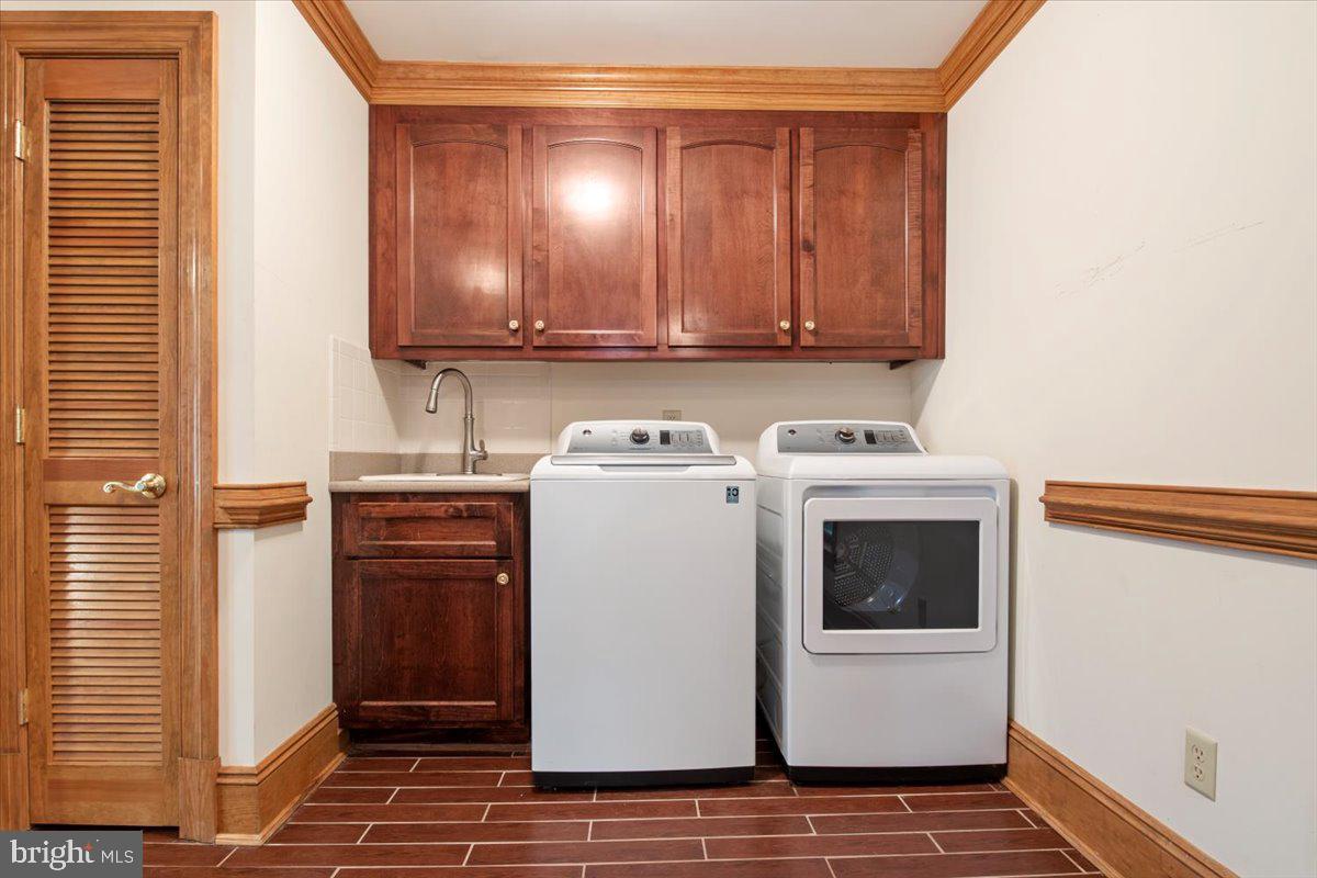 WALTHALL CREEK - Residential