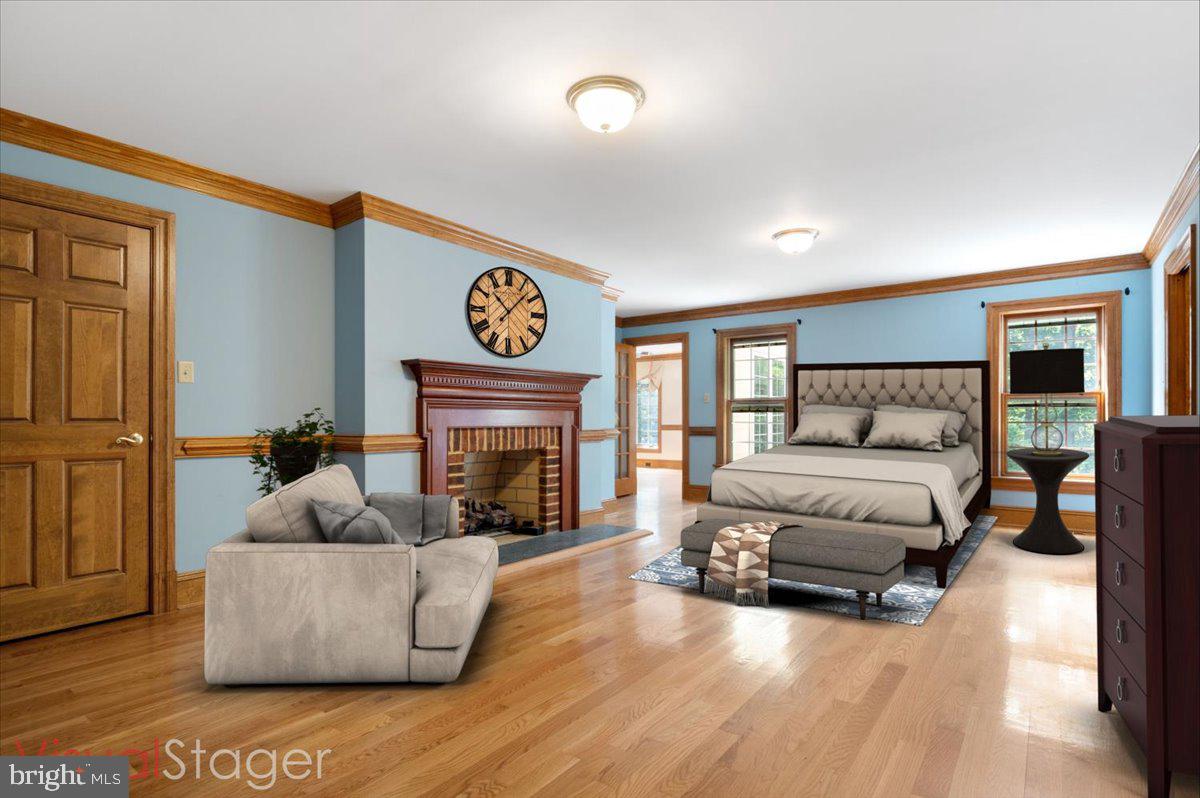 WALTHALL CREEK - Residential