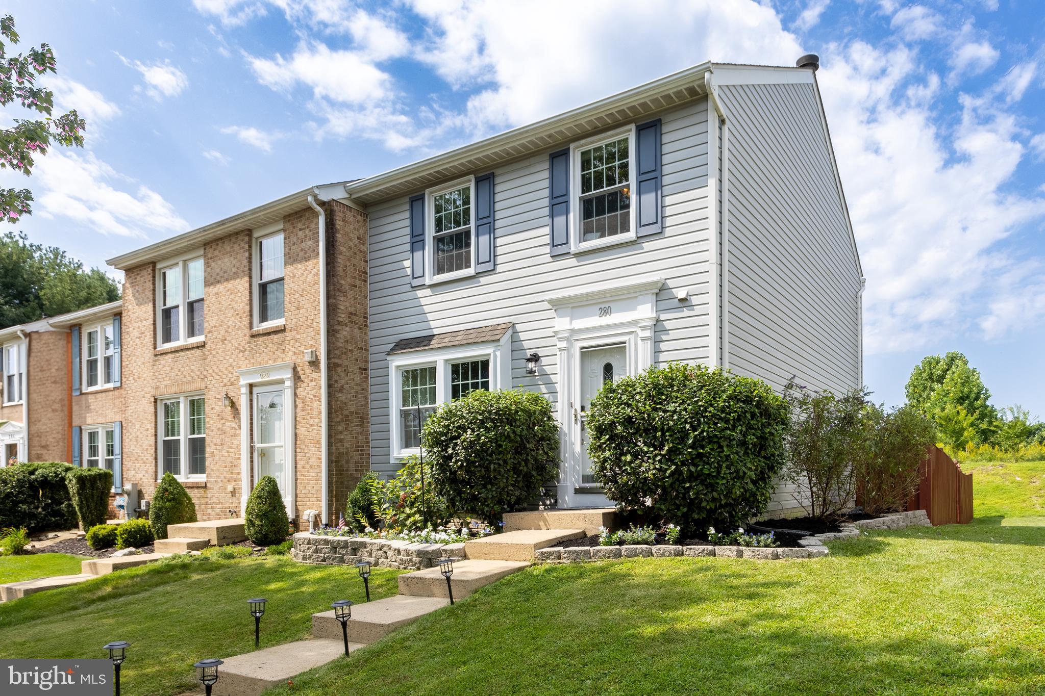 280 MAPLE WREATH COURT