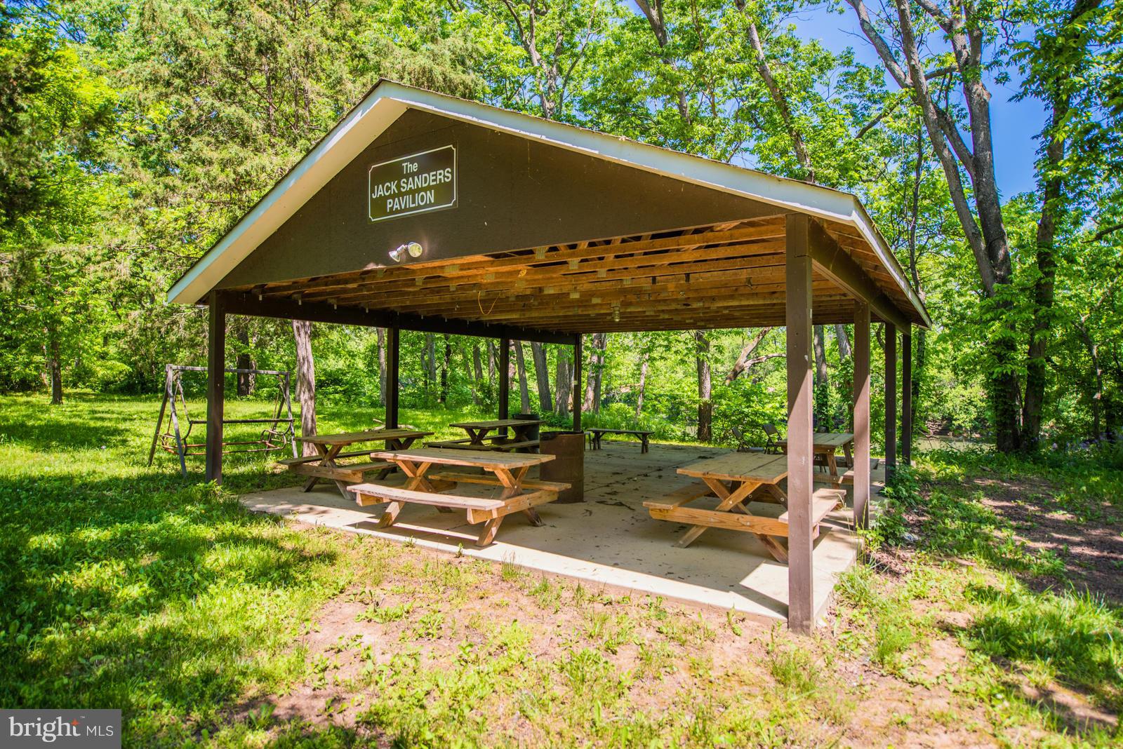 SHEN RIVER LAKES - Residential