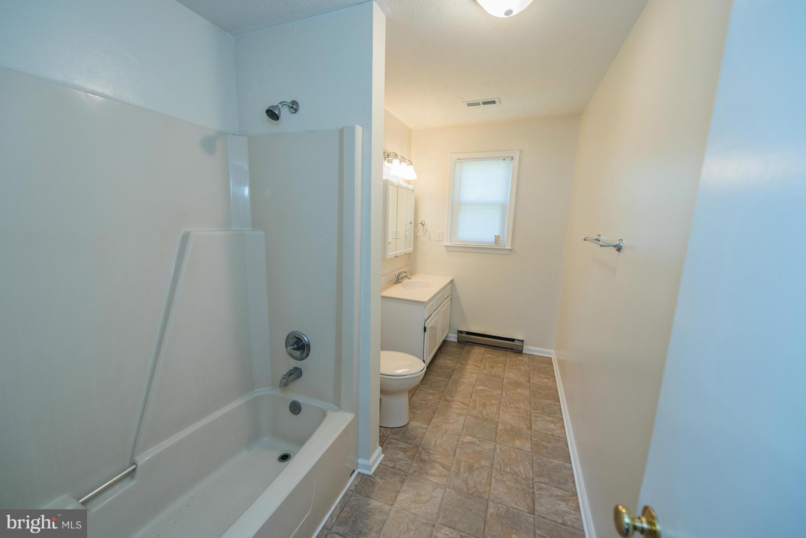 SHEN RIVER LAKES - Residential