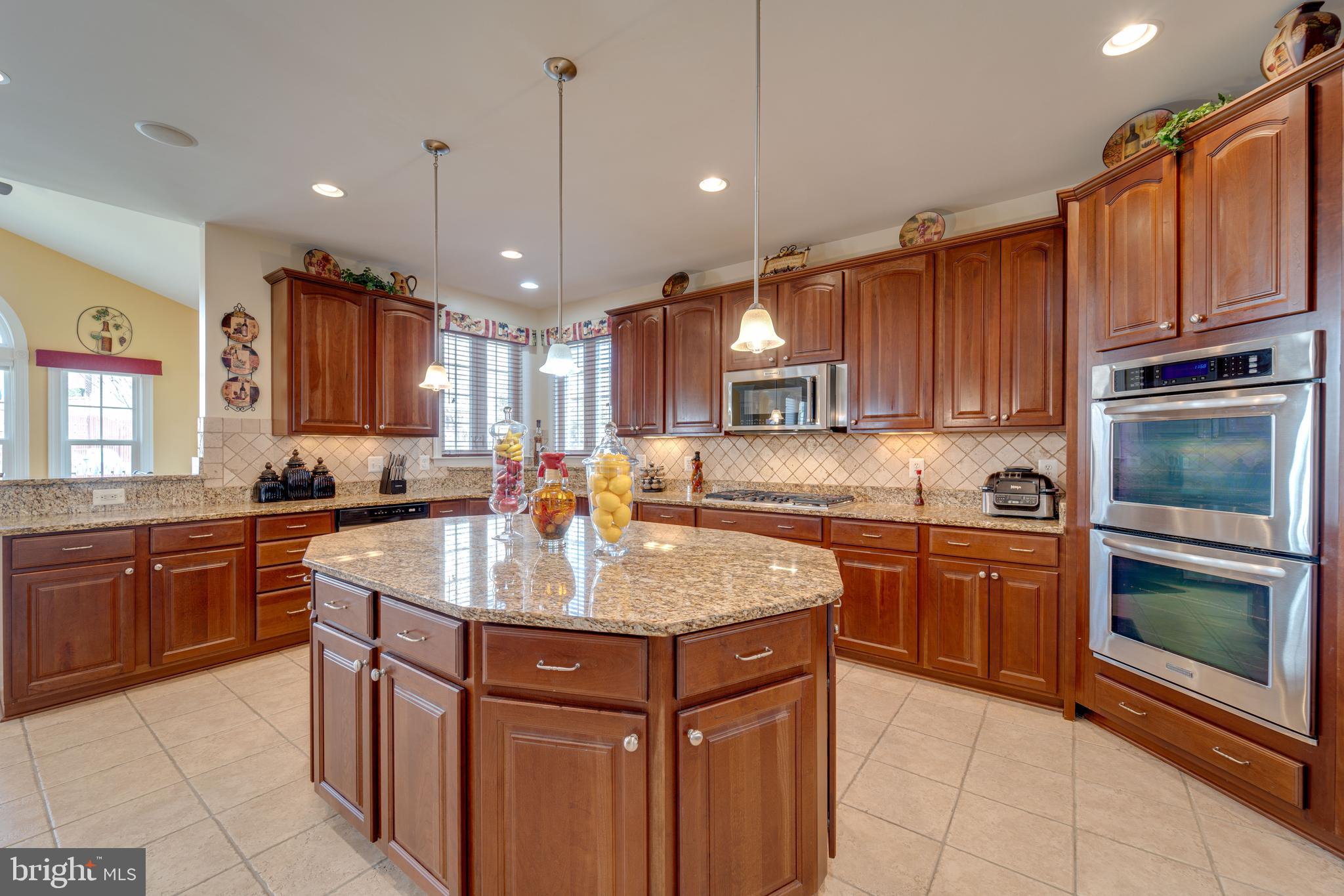 VICTORY RIDGE - Residential