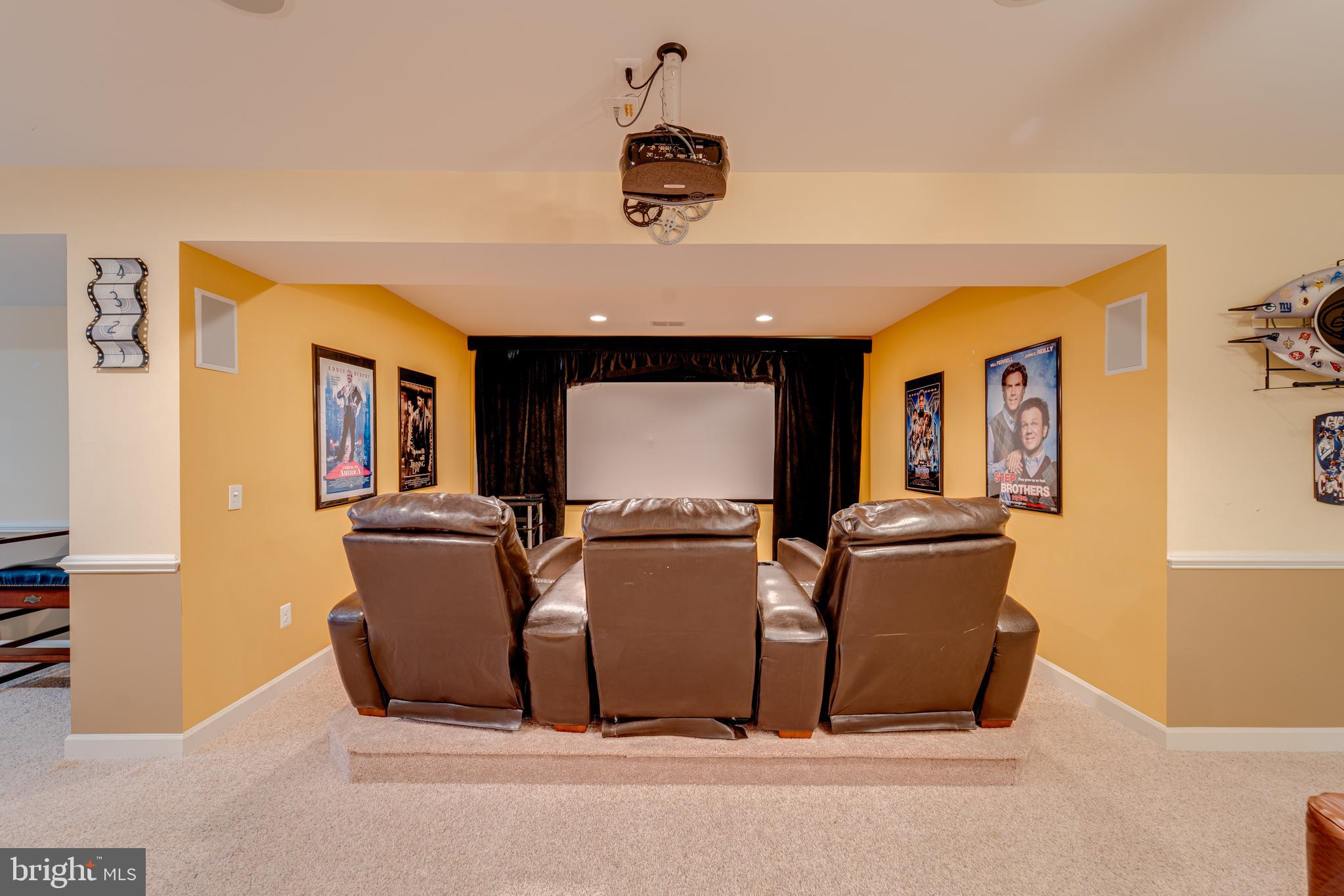 VICTORY RIDGE - Residential