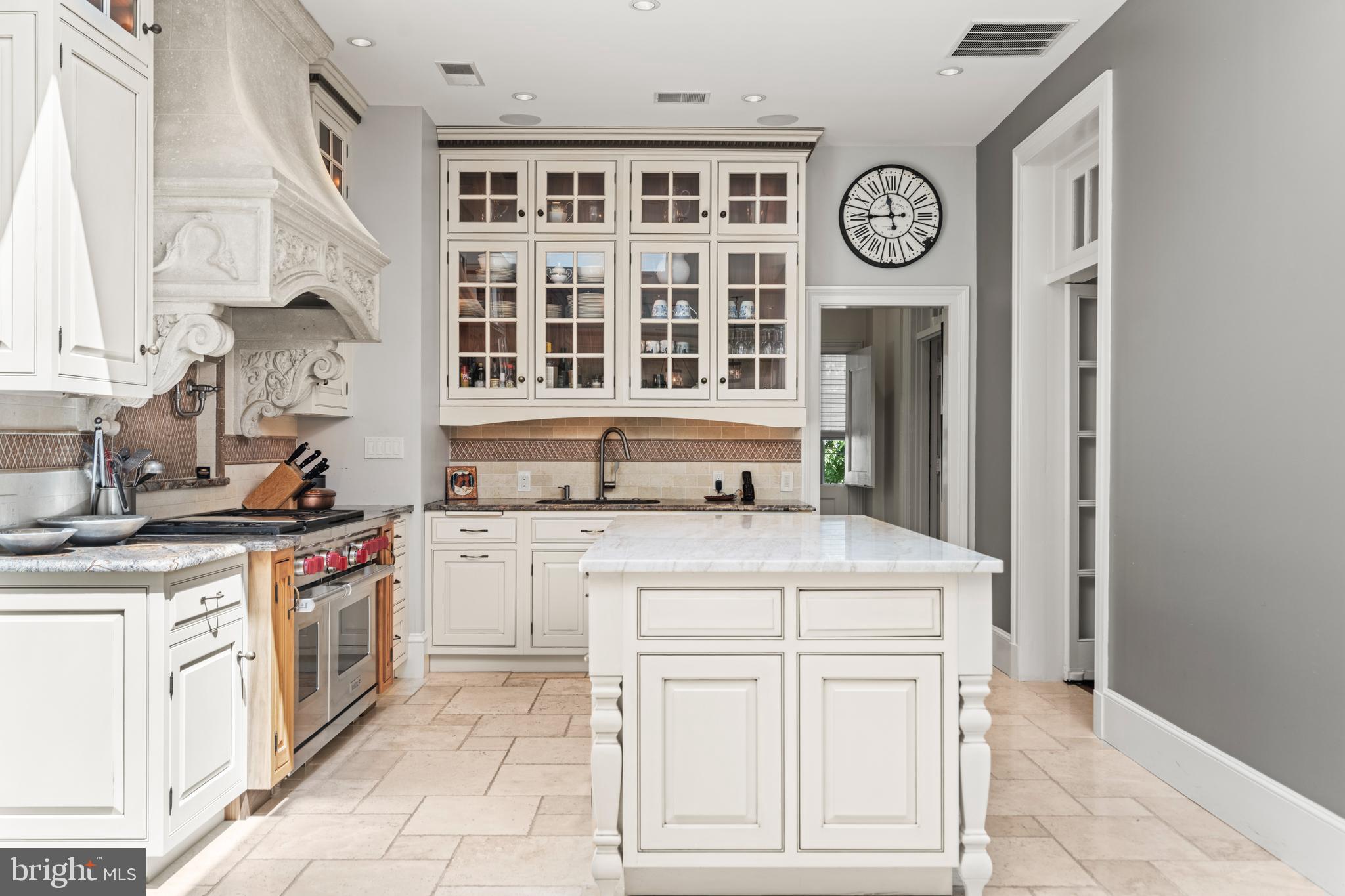 ROLAND PARK - Residential