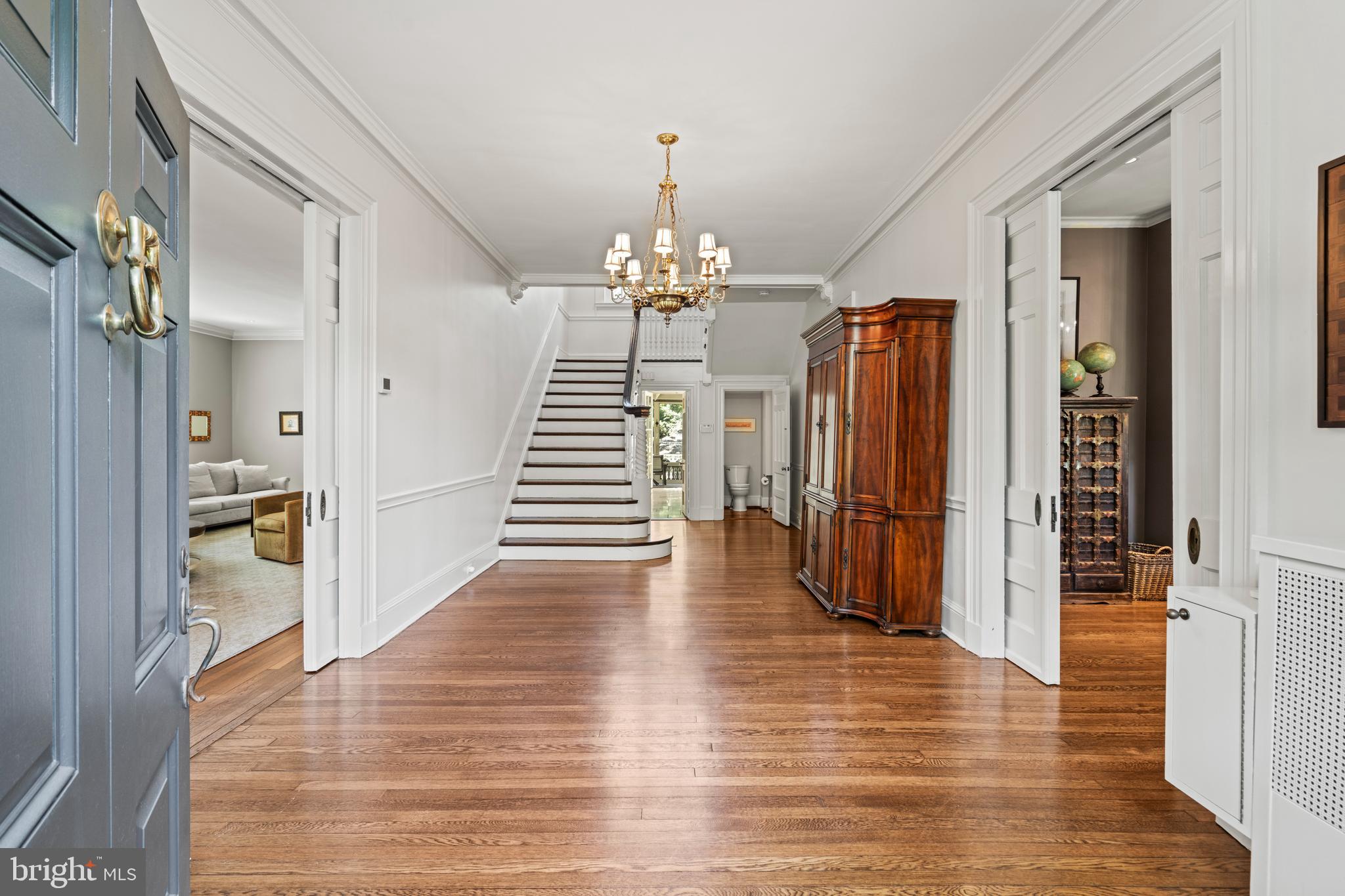 ROLAND PARK - Residential