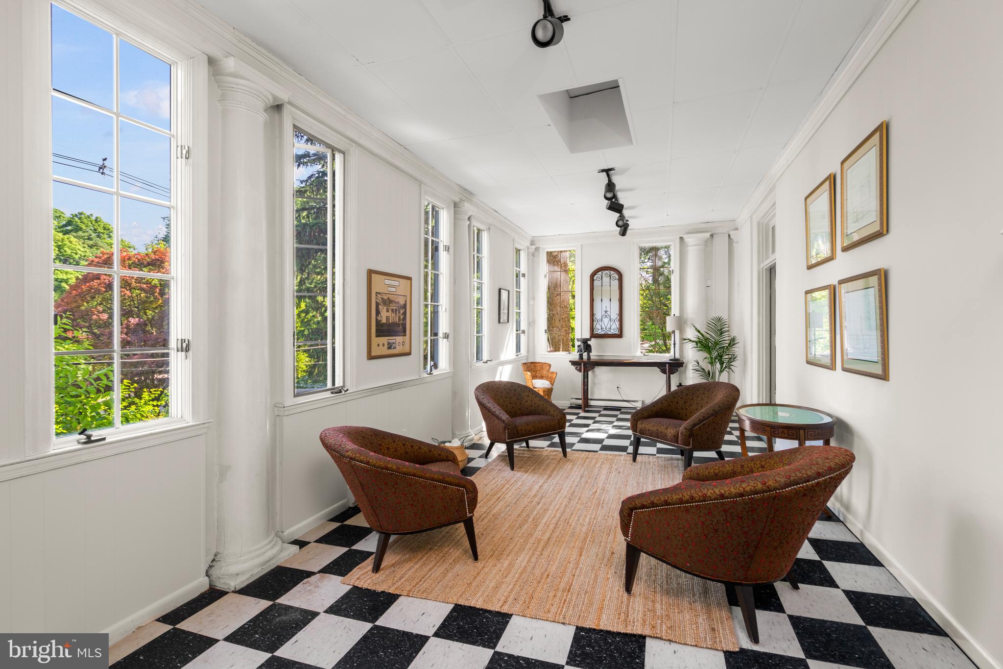 ROLAND PARK - Residential