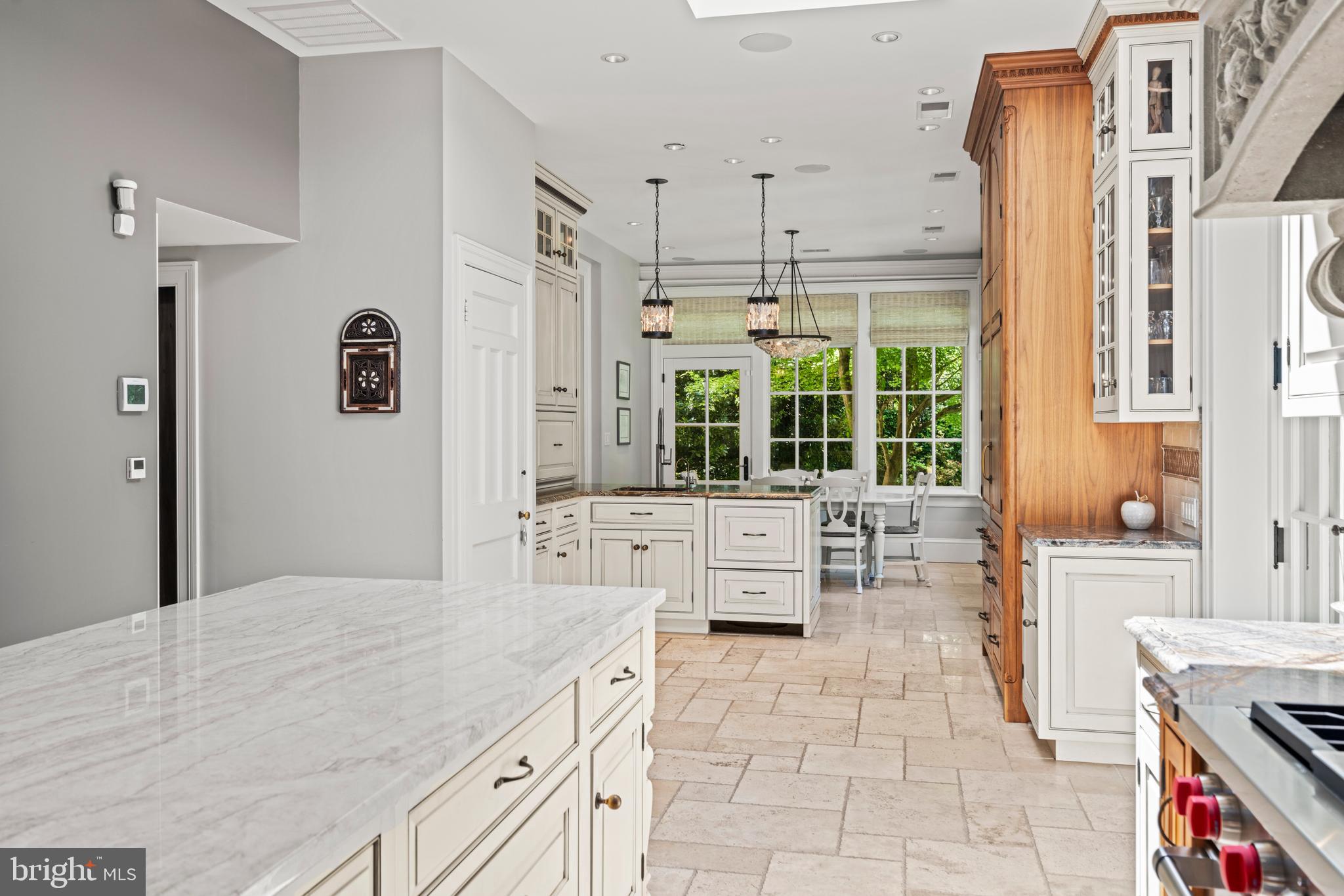 ROLAND PARK - Residential