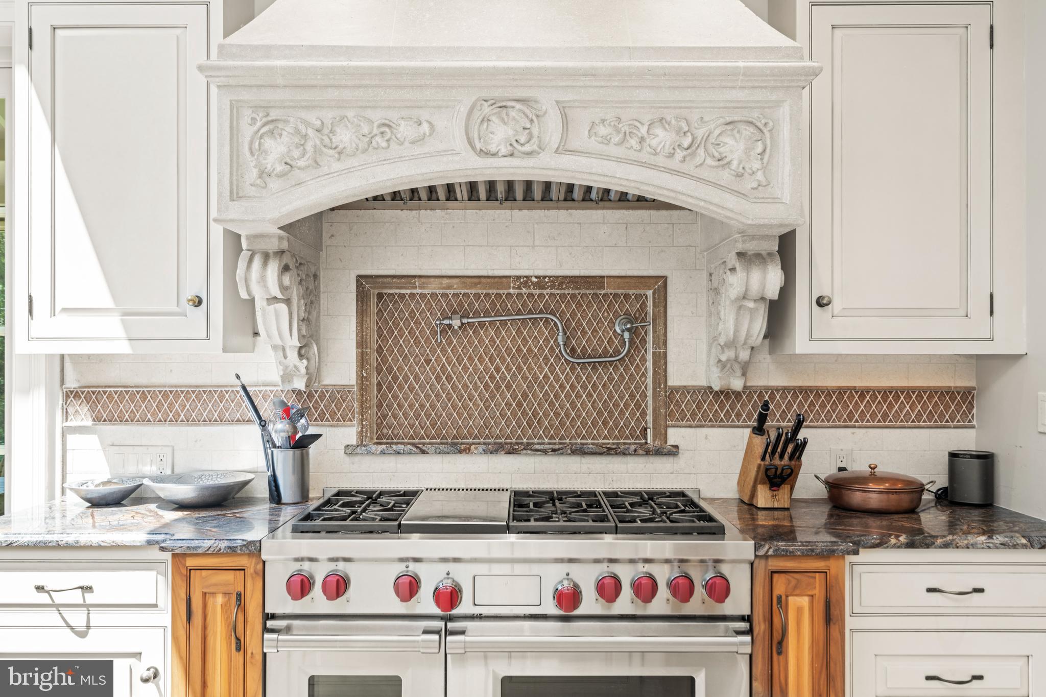 ROLAND PARK - Residential