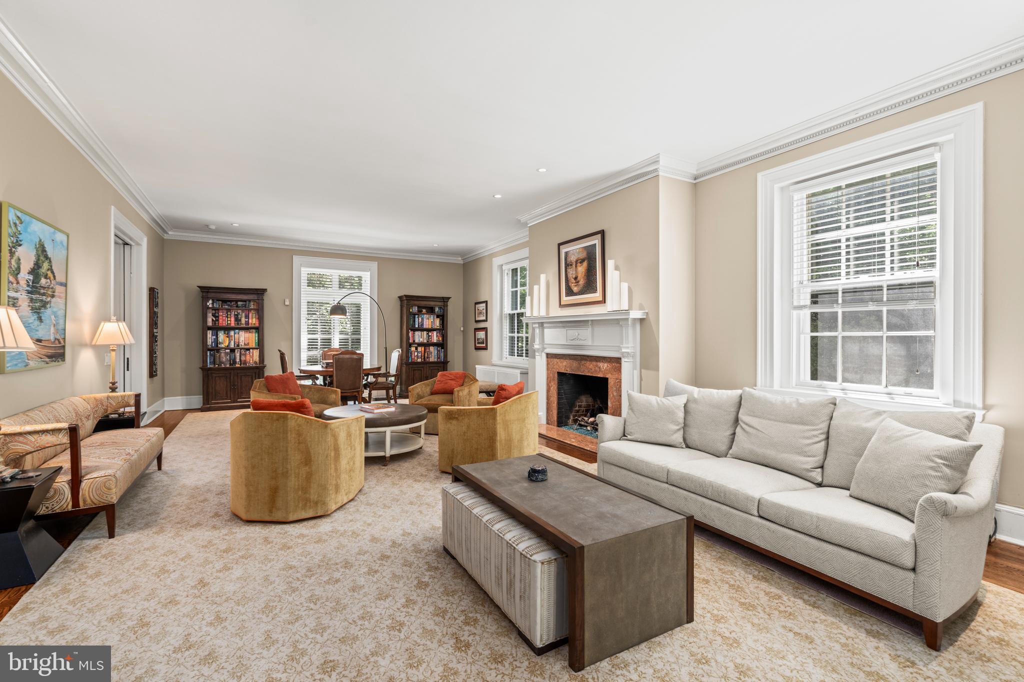 ROLAND PARK - Residential