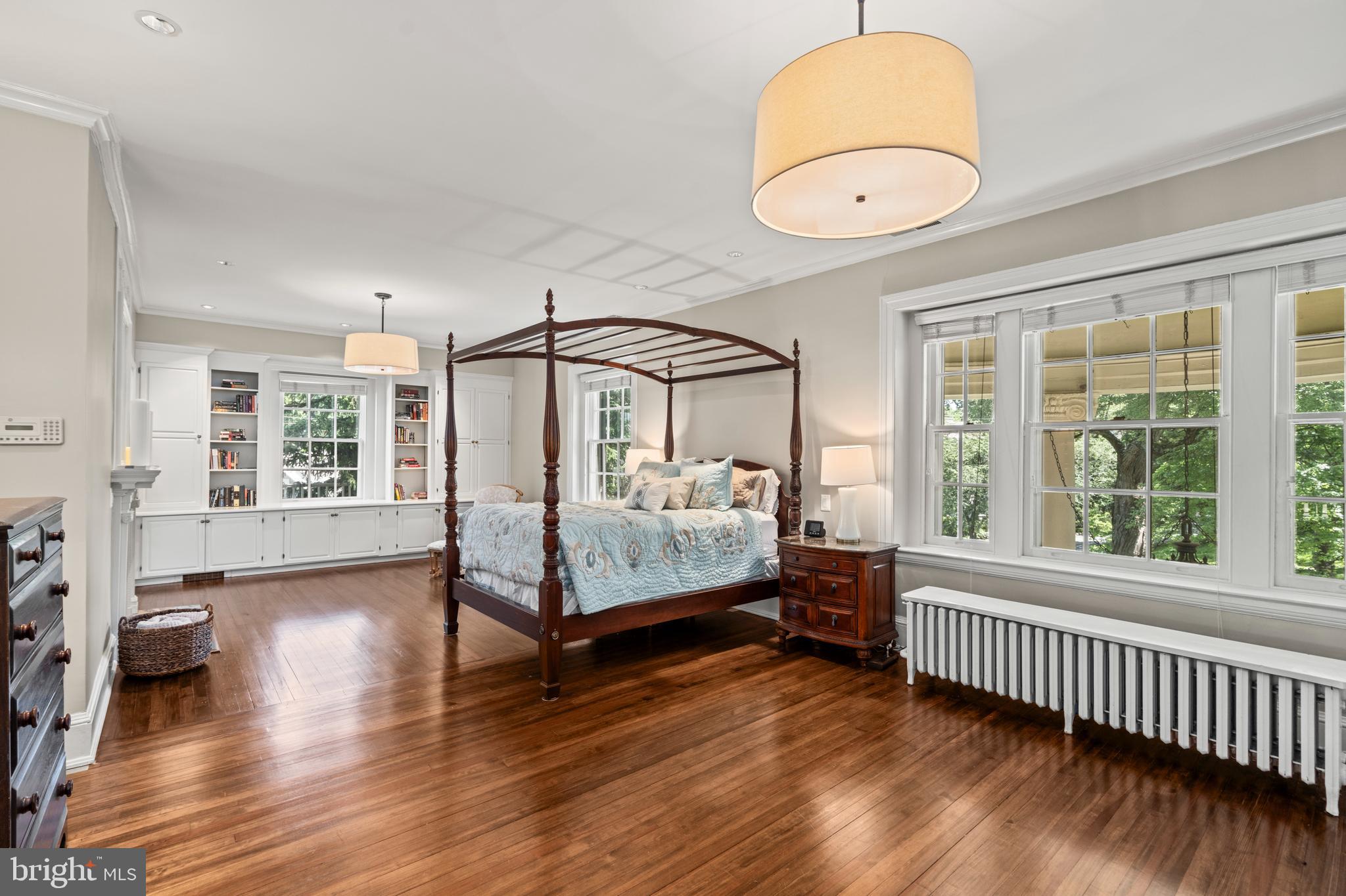 ROLAND PARK - Residential