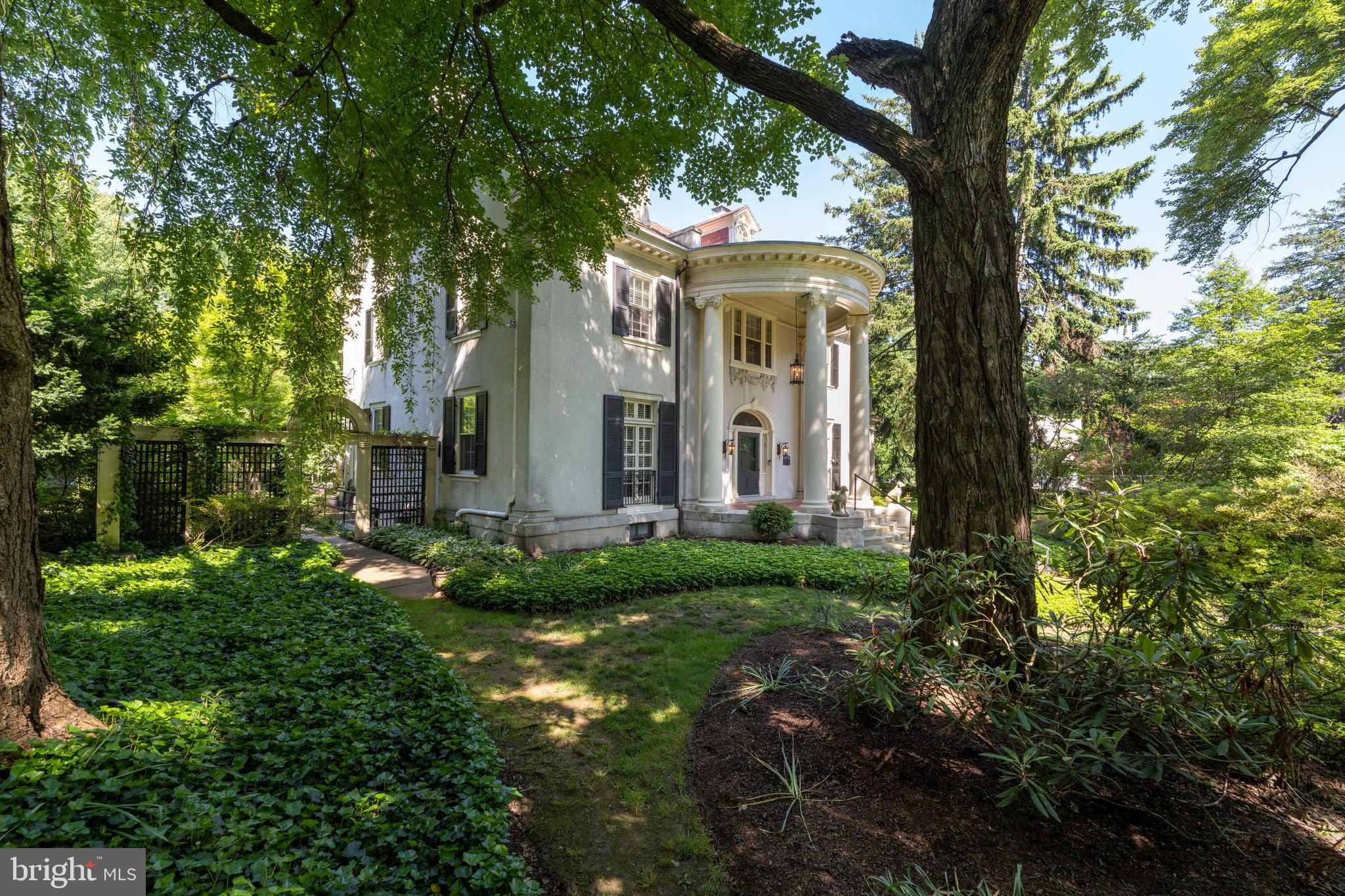 ROLAND PARK - Residential