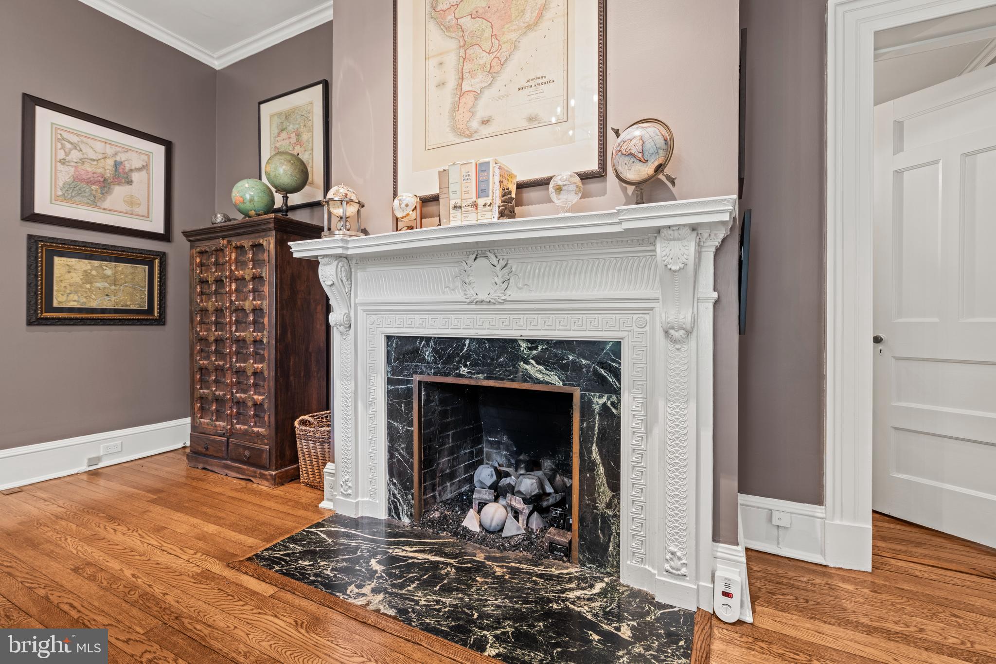 ROLAND PARK - Residential