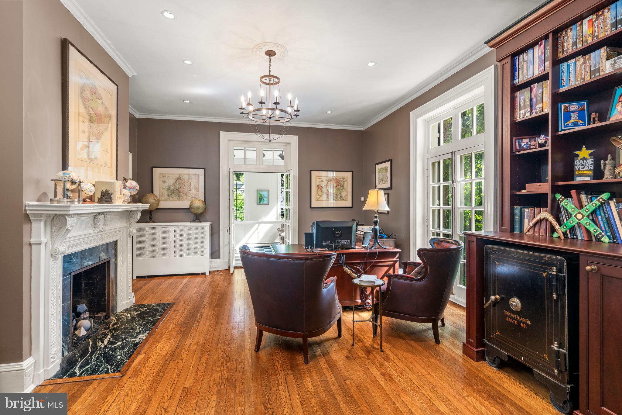 ROLAND PARK - Residential