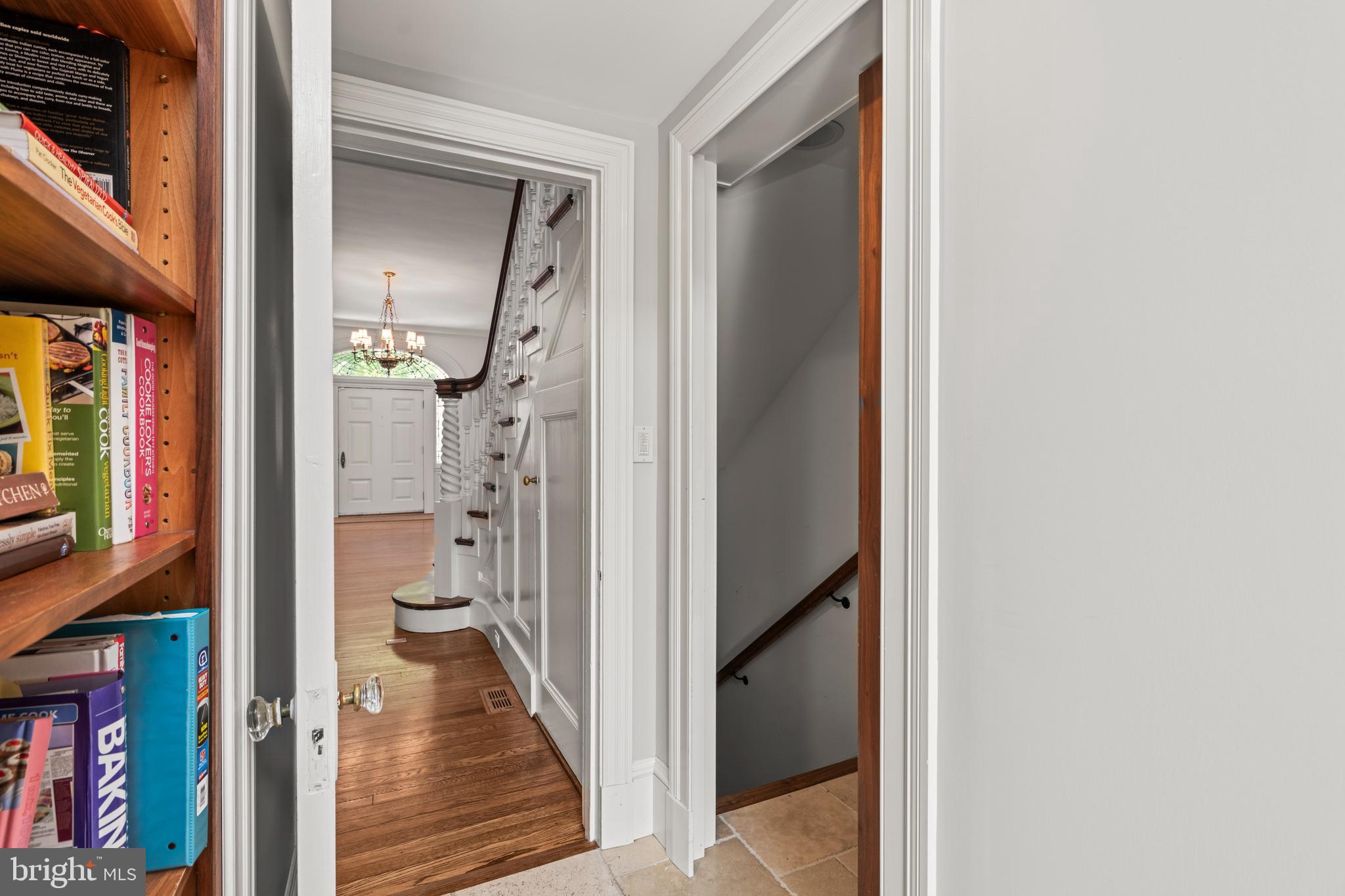 ROLAND PARK - Residential