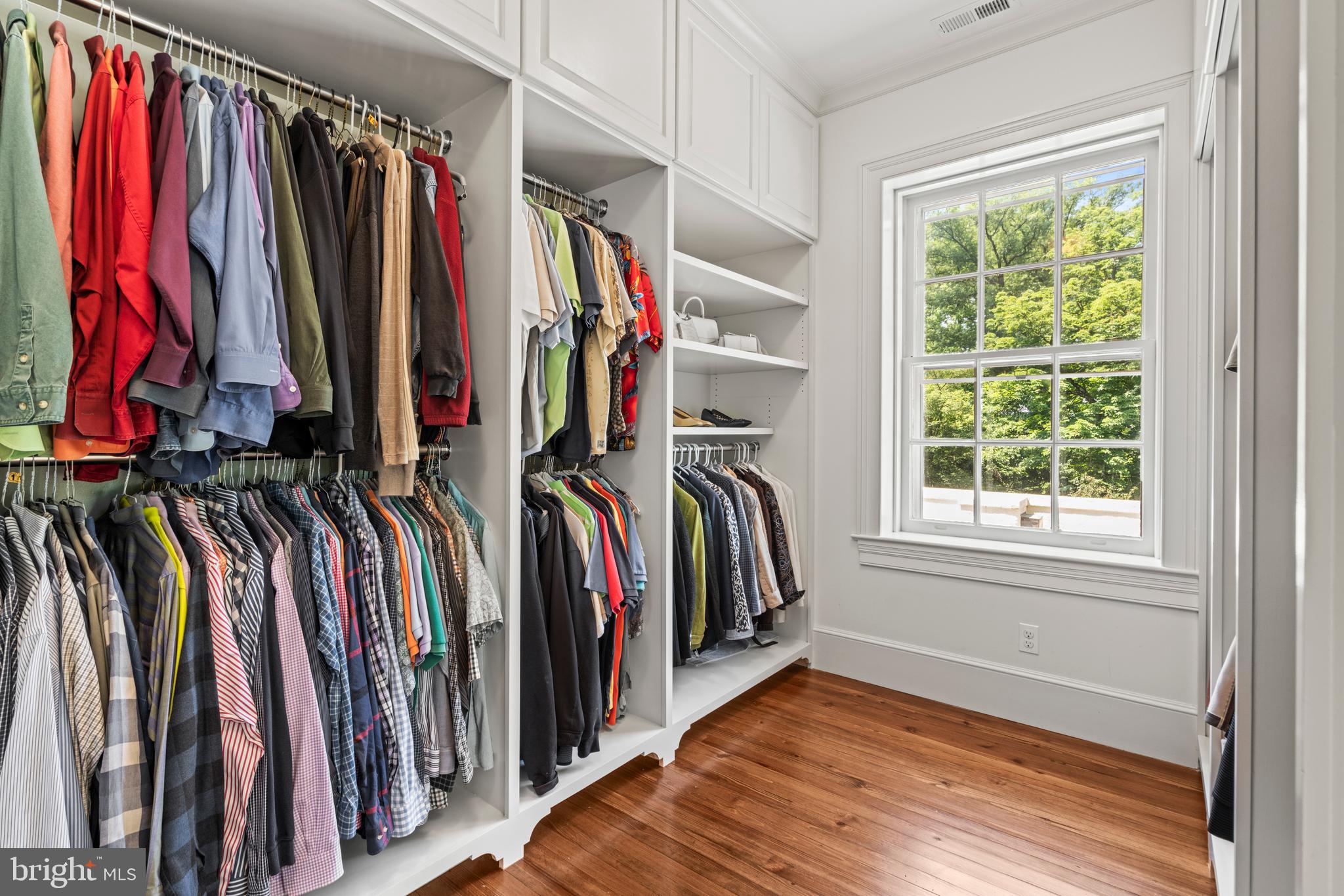 ROLAND PARK - Residential