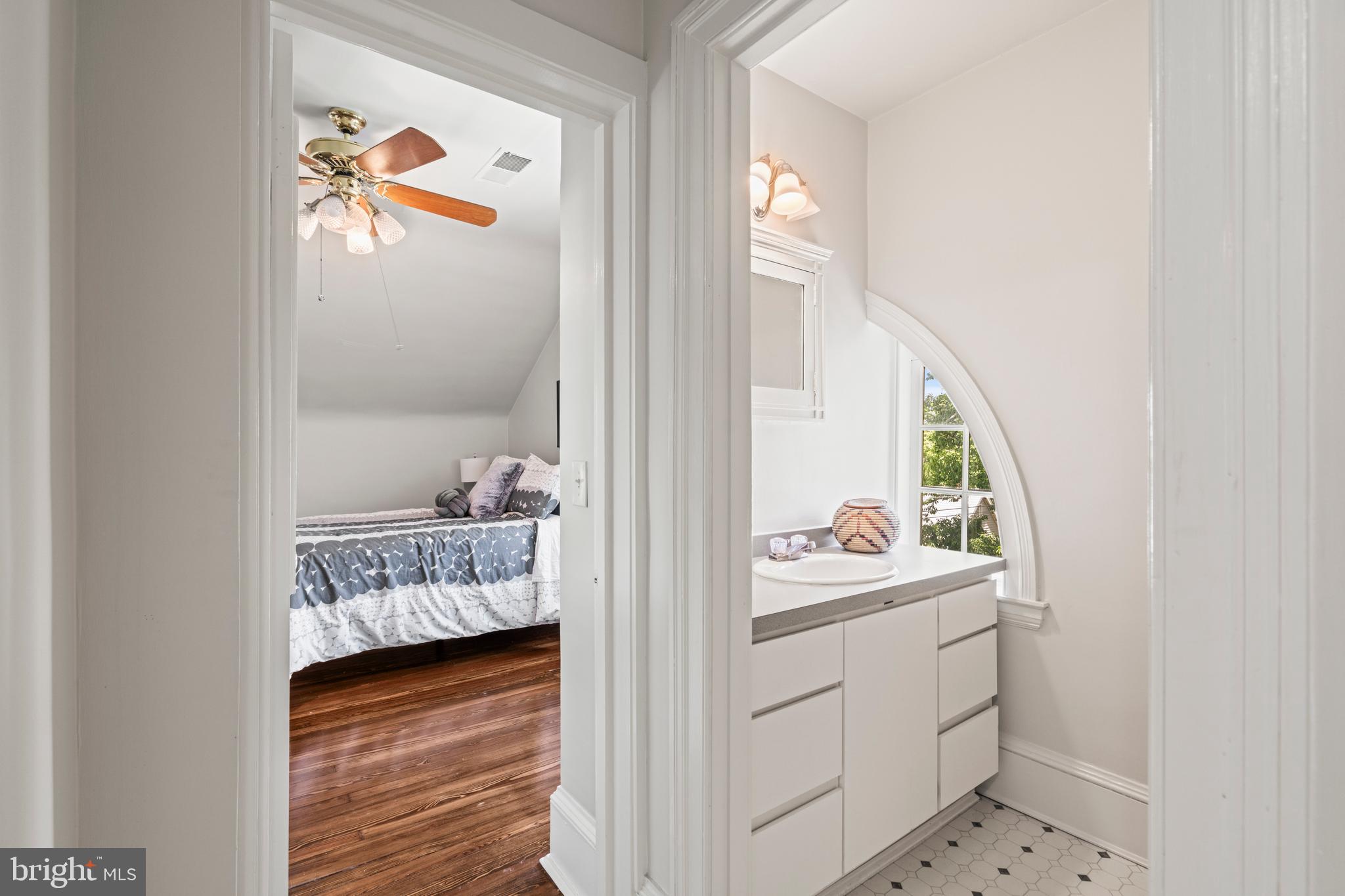 ROLAND PARK - Residential