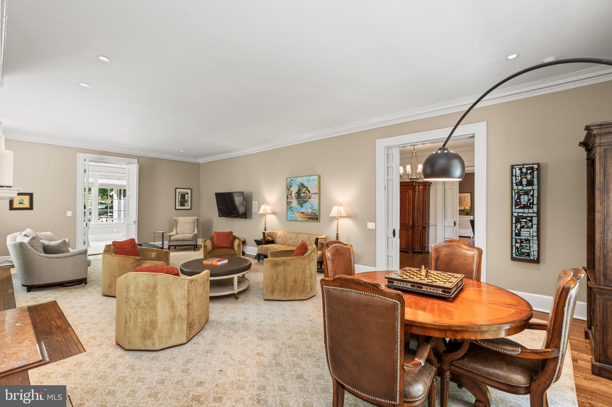 ROLAND PARK - Residential