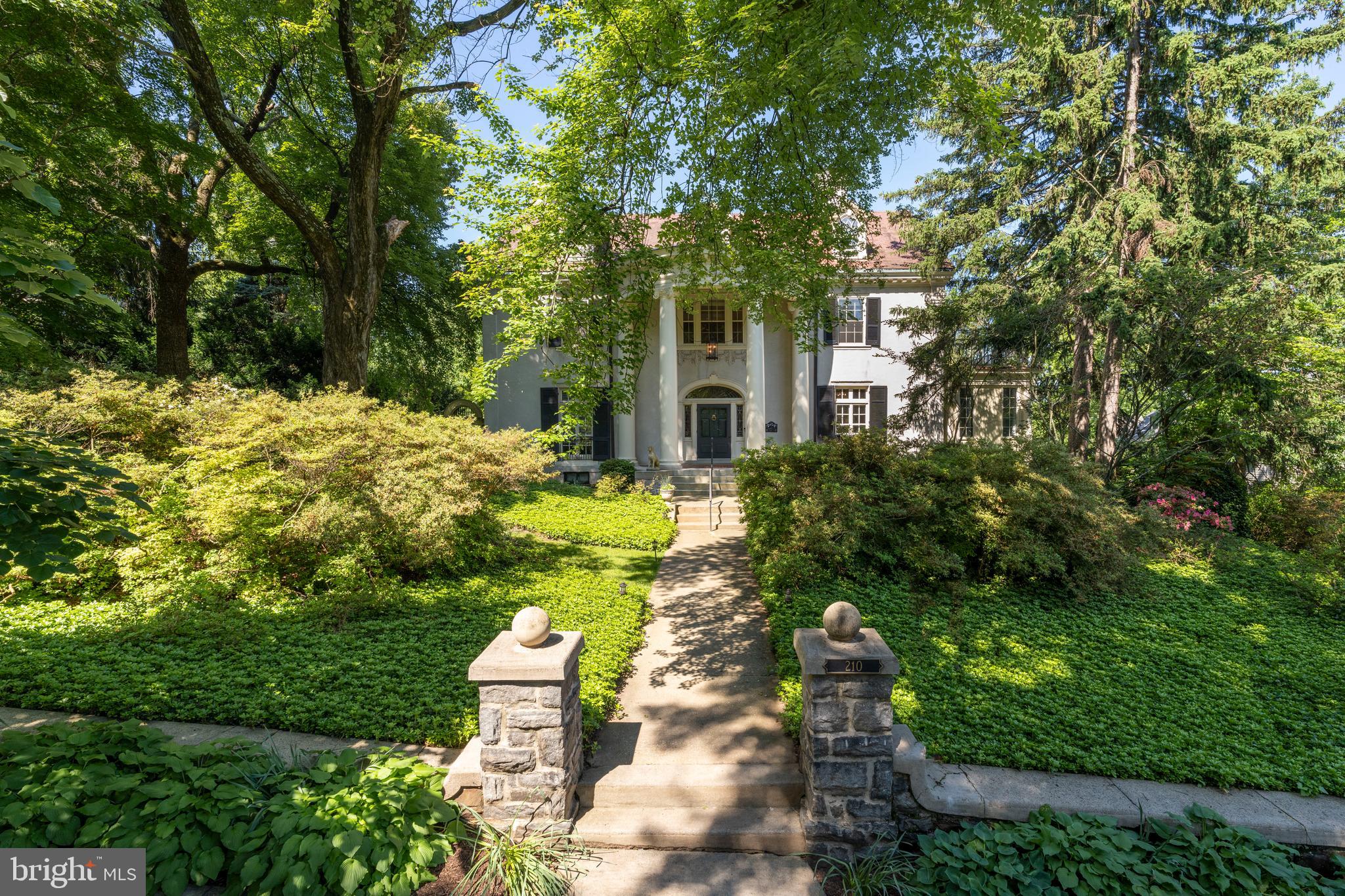 ROLAND PARK - Residential