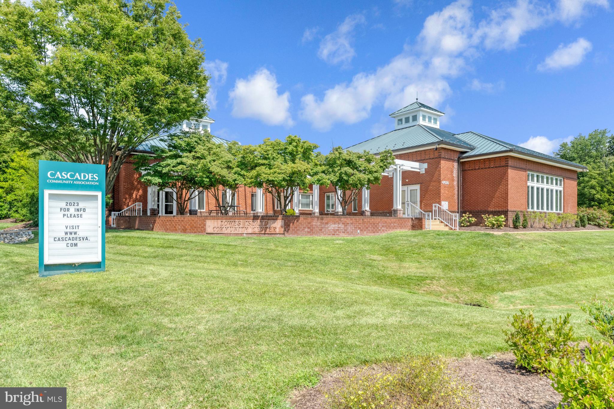 LOWES ISLAND/CASCADES - Residential