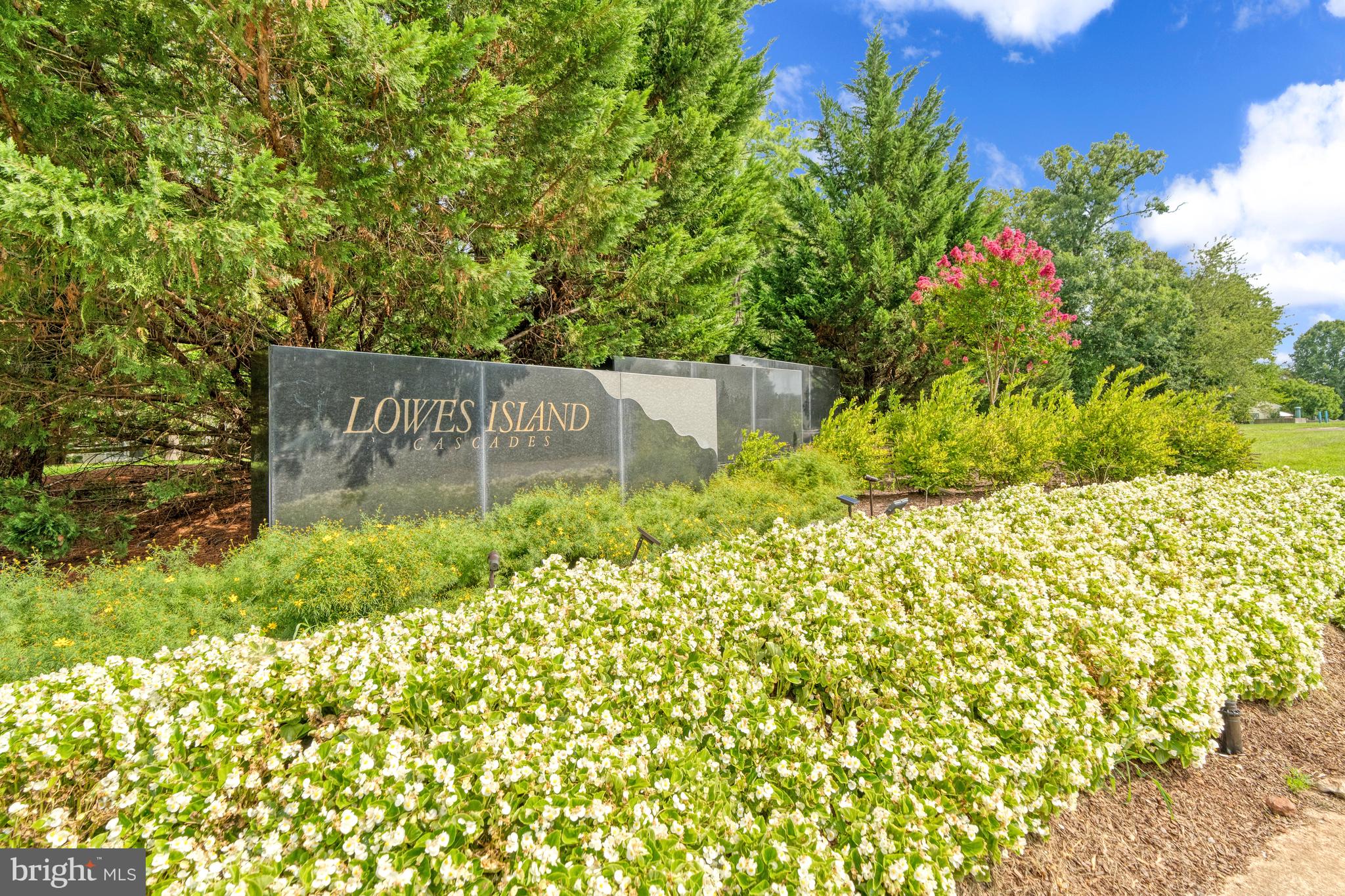 LOWES ISLAND/CASCADES - Residential