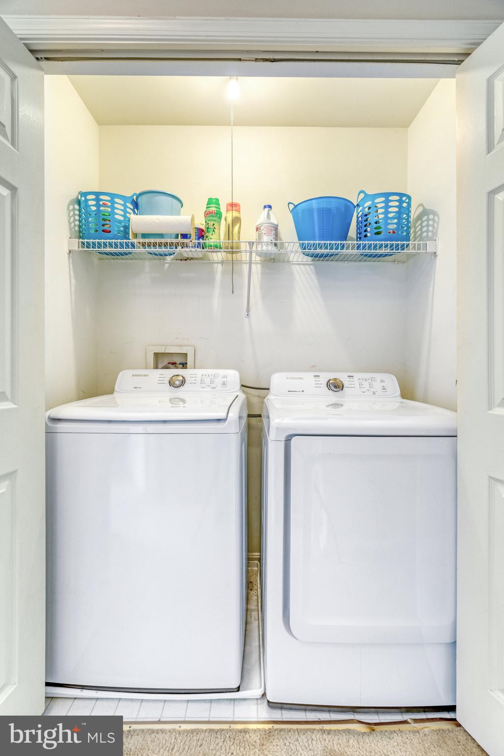 LOWES ISLAND/CASCADES - Residential