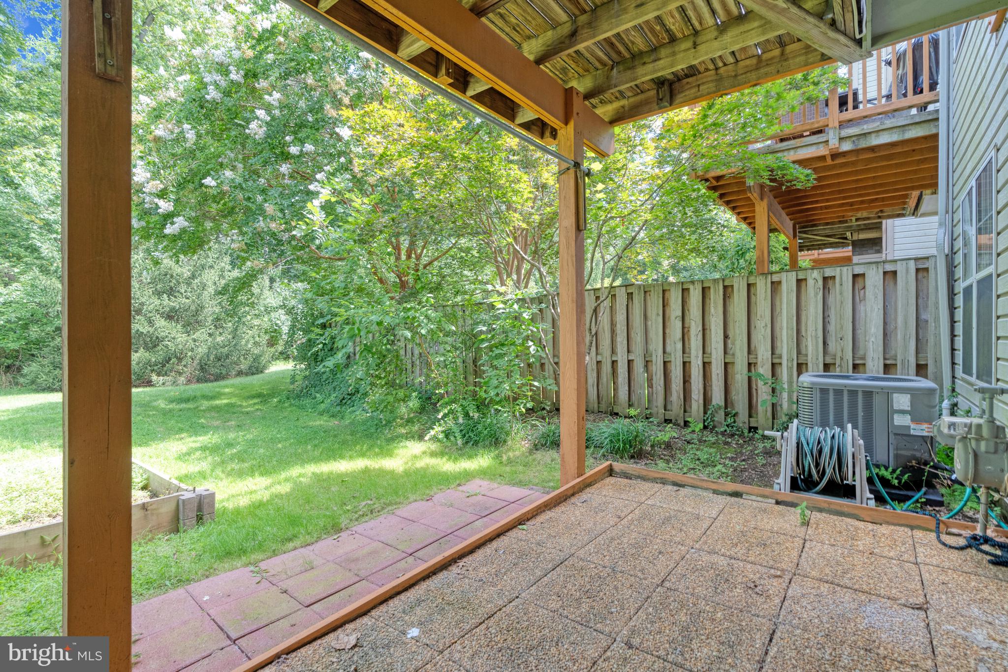 LOWES ISLAND/CASCADES - Residential