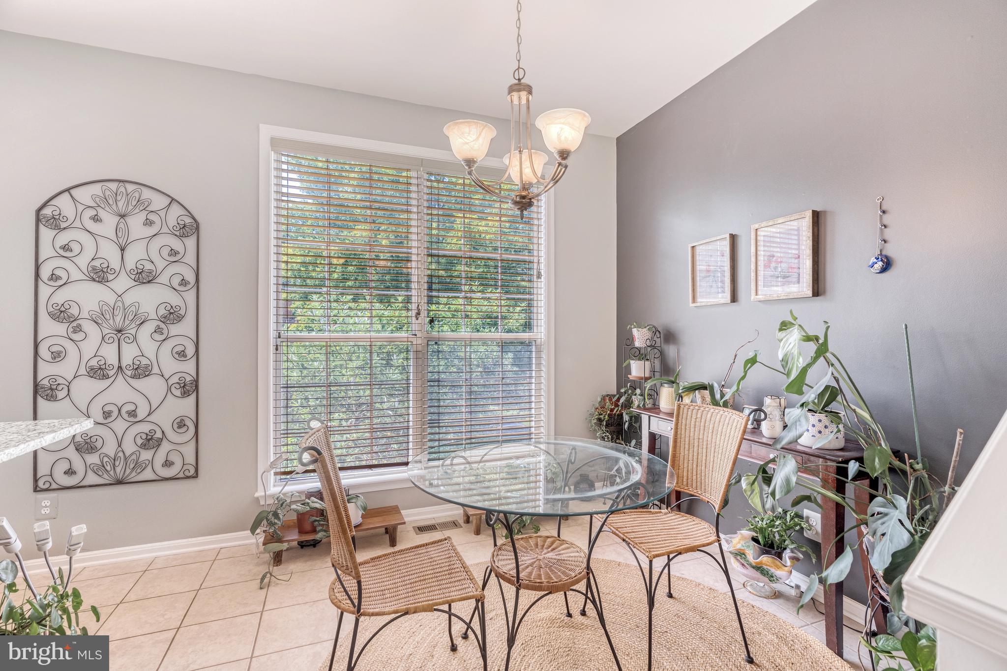 LOWES ISLAND/CASCADES - Residential