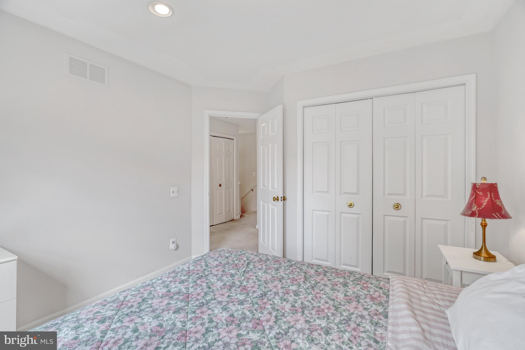 LOWES ISLAND/CASCADES - Residential