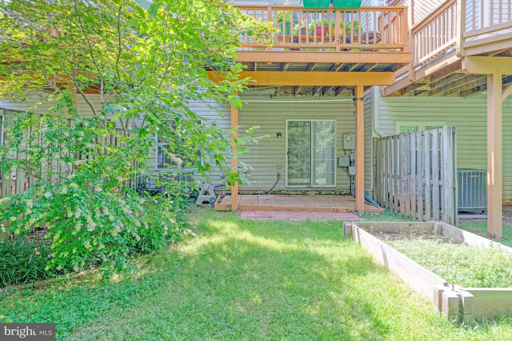 LOWES ISLAND/CASCADES - Residential