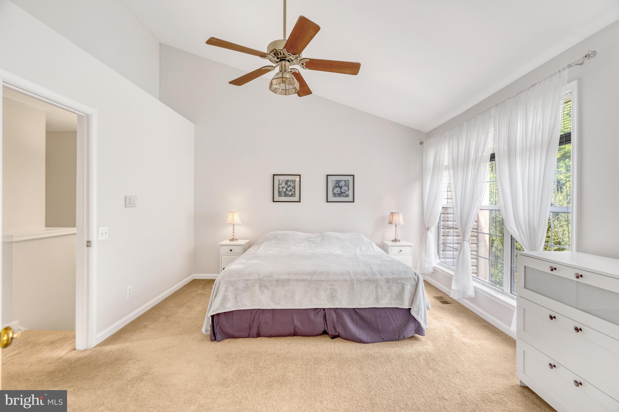 LOWES ISLAND/CASCADES - Residential