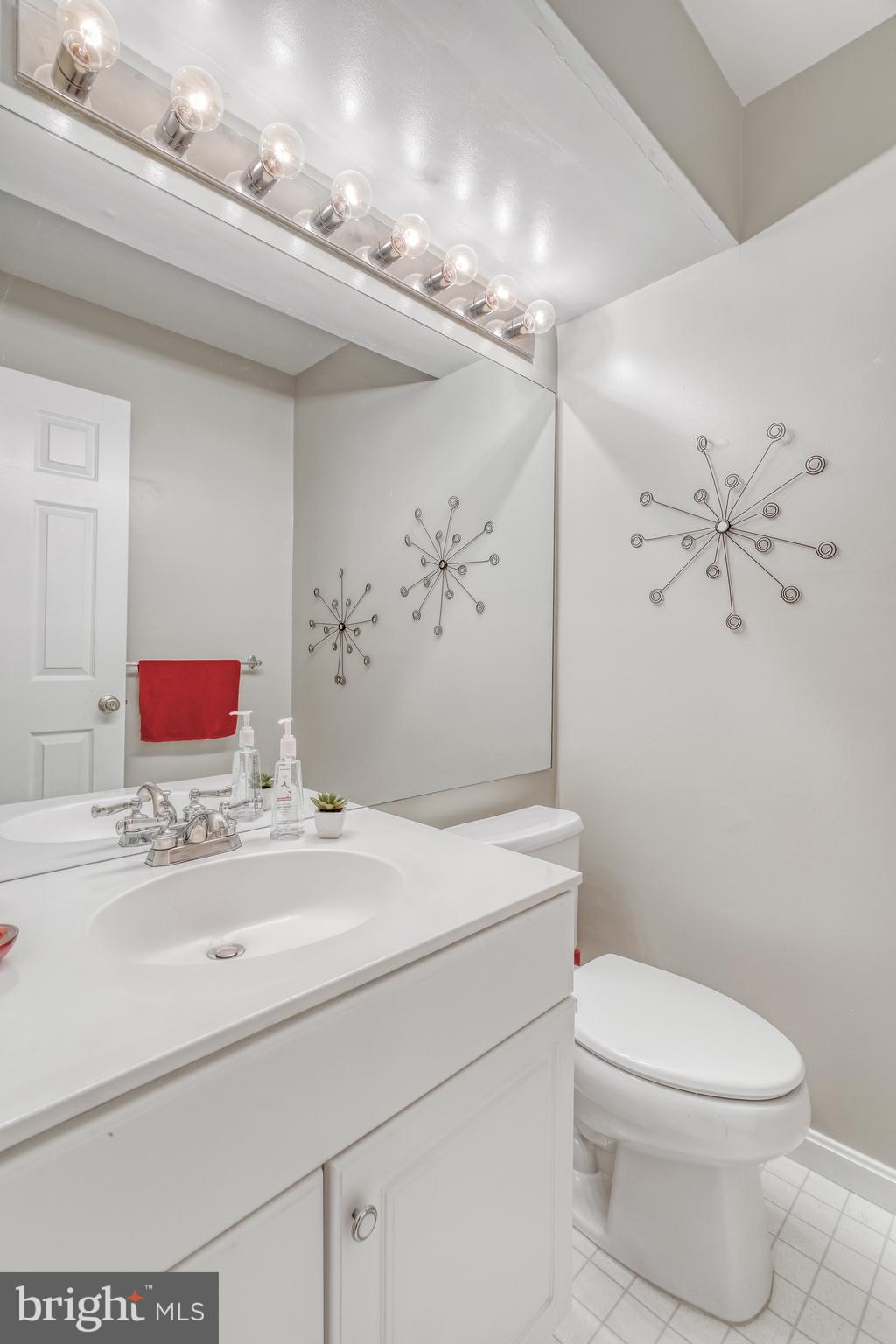 LOWES ISLAND/CASCADES - Residential