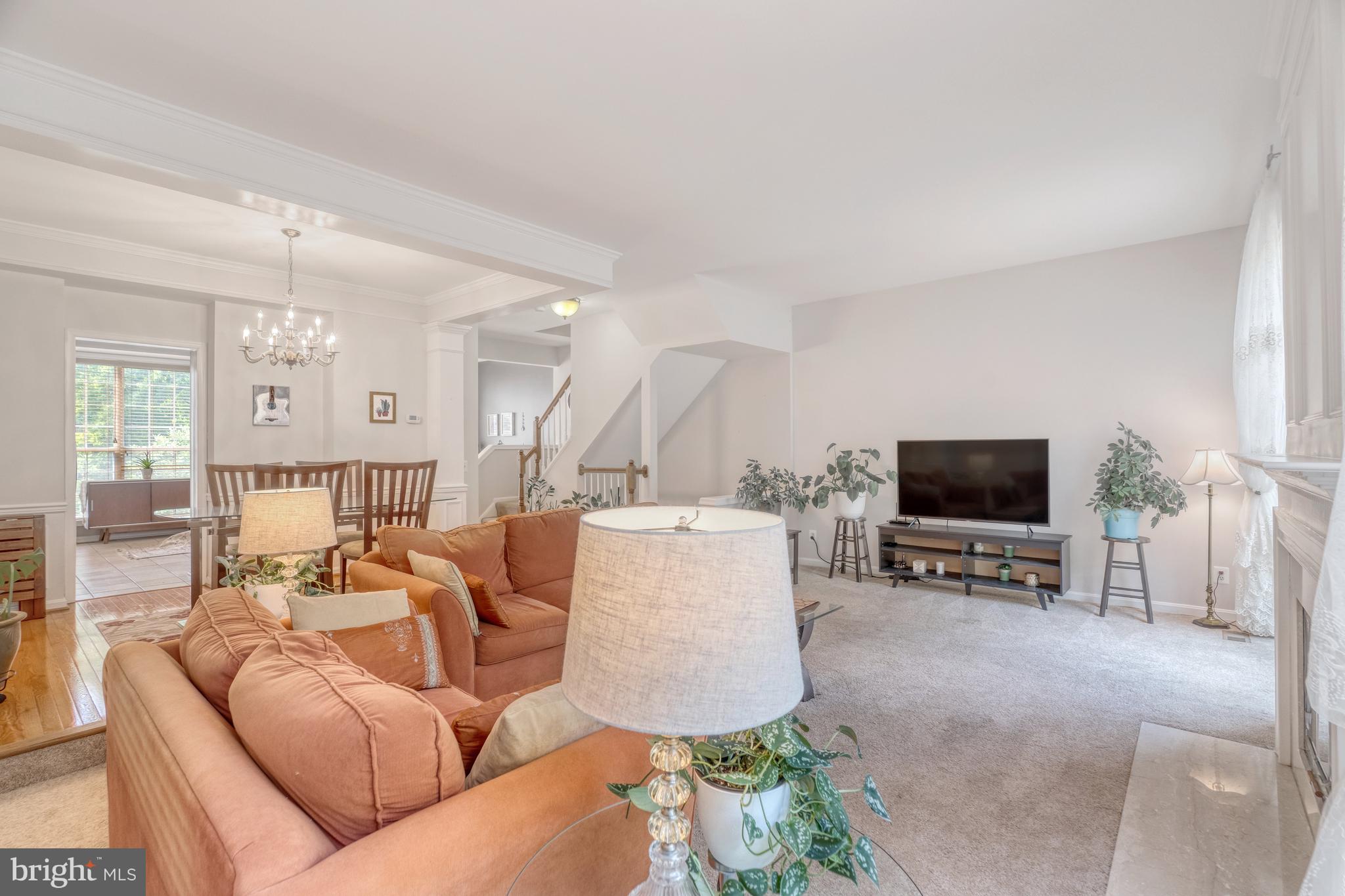 LOWES ISLAND/CASCADES - Residential