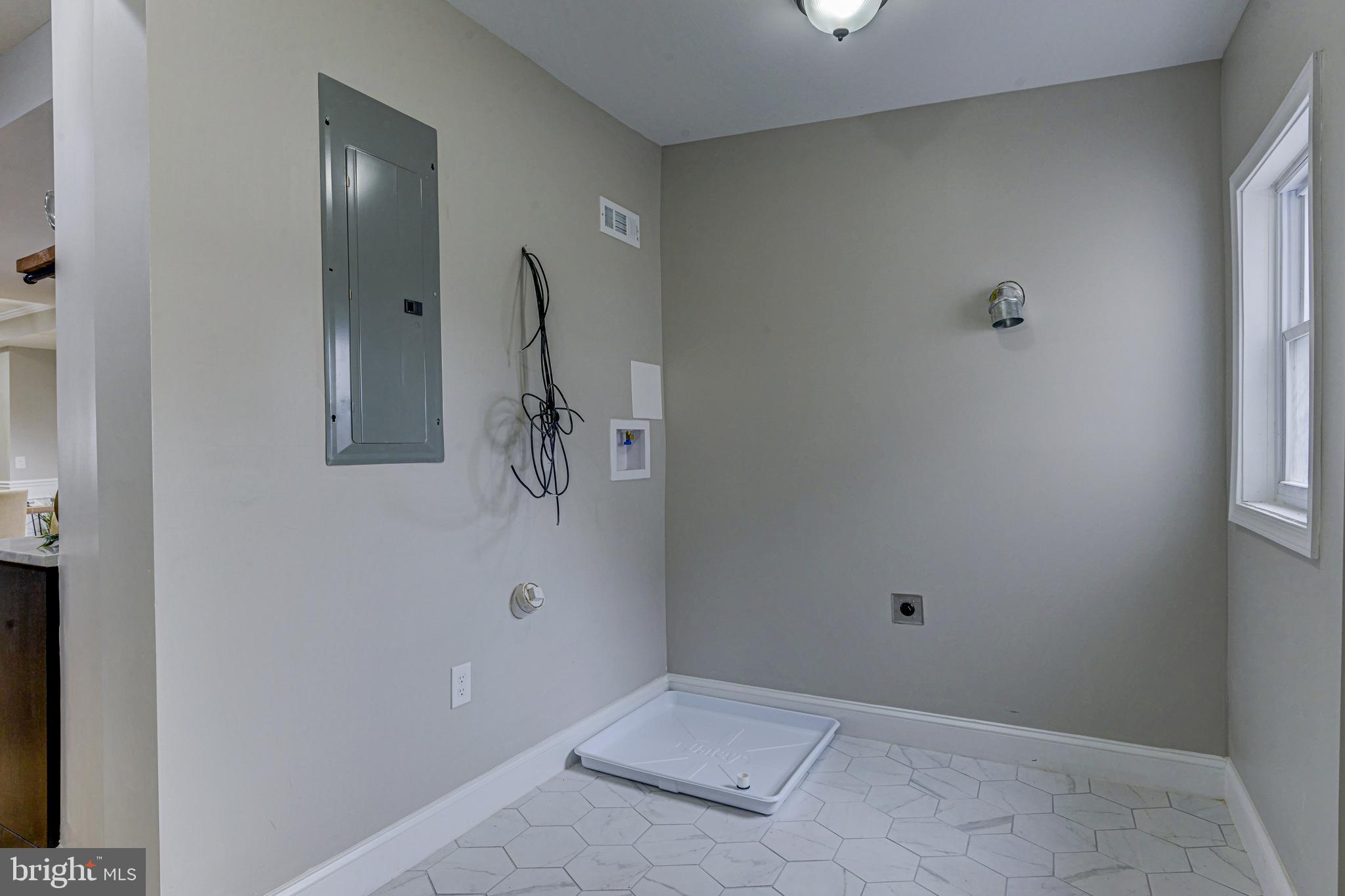 HAMPDEN HISTORIC DISTRICT - Residential