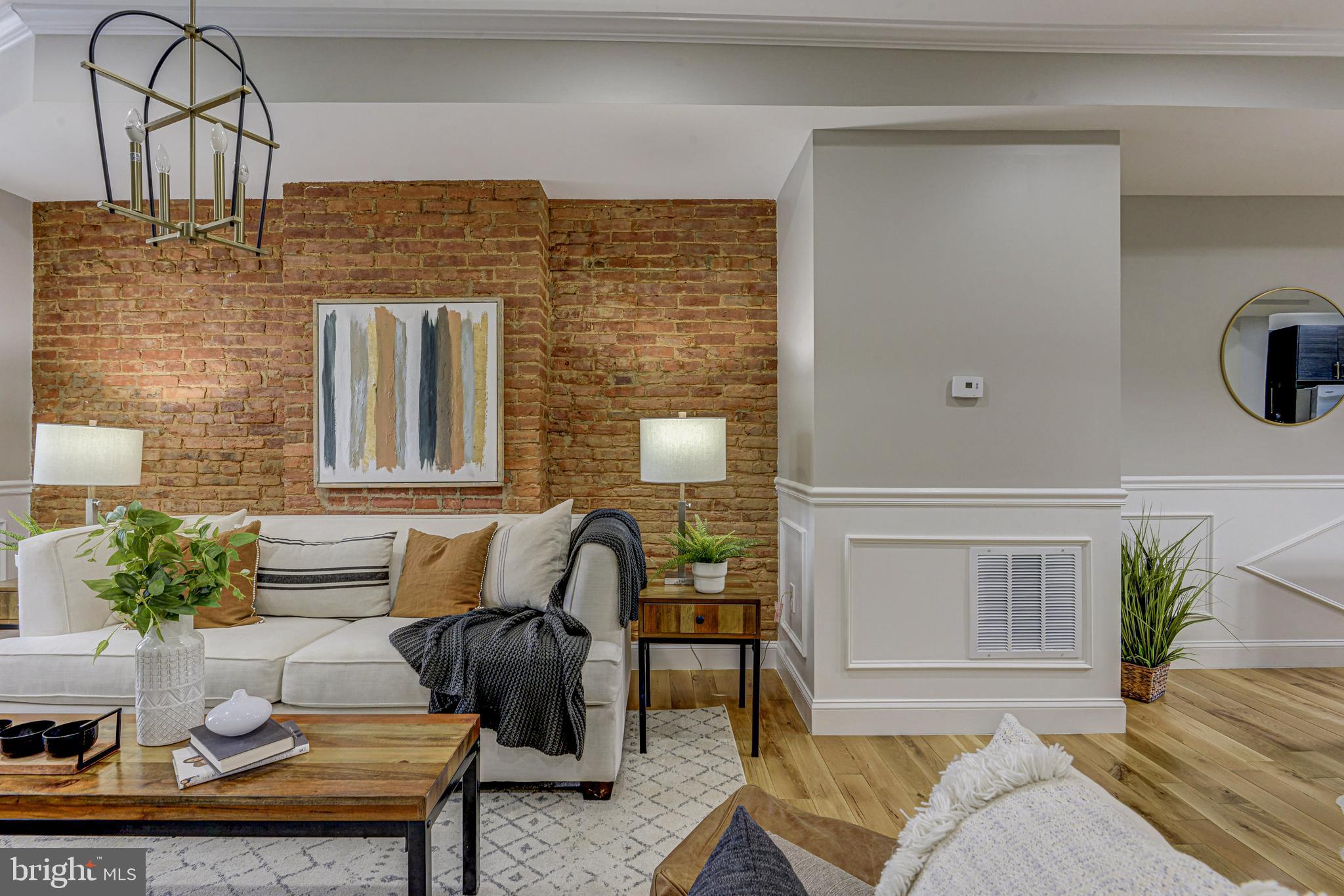 HAMPDEN HISTORIC DISTRICT - Residential