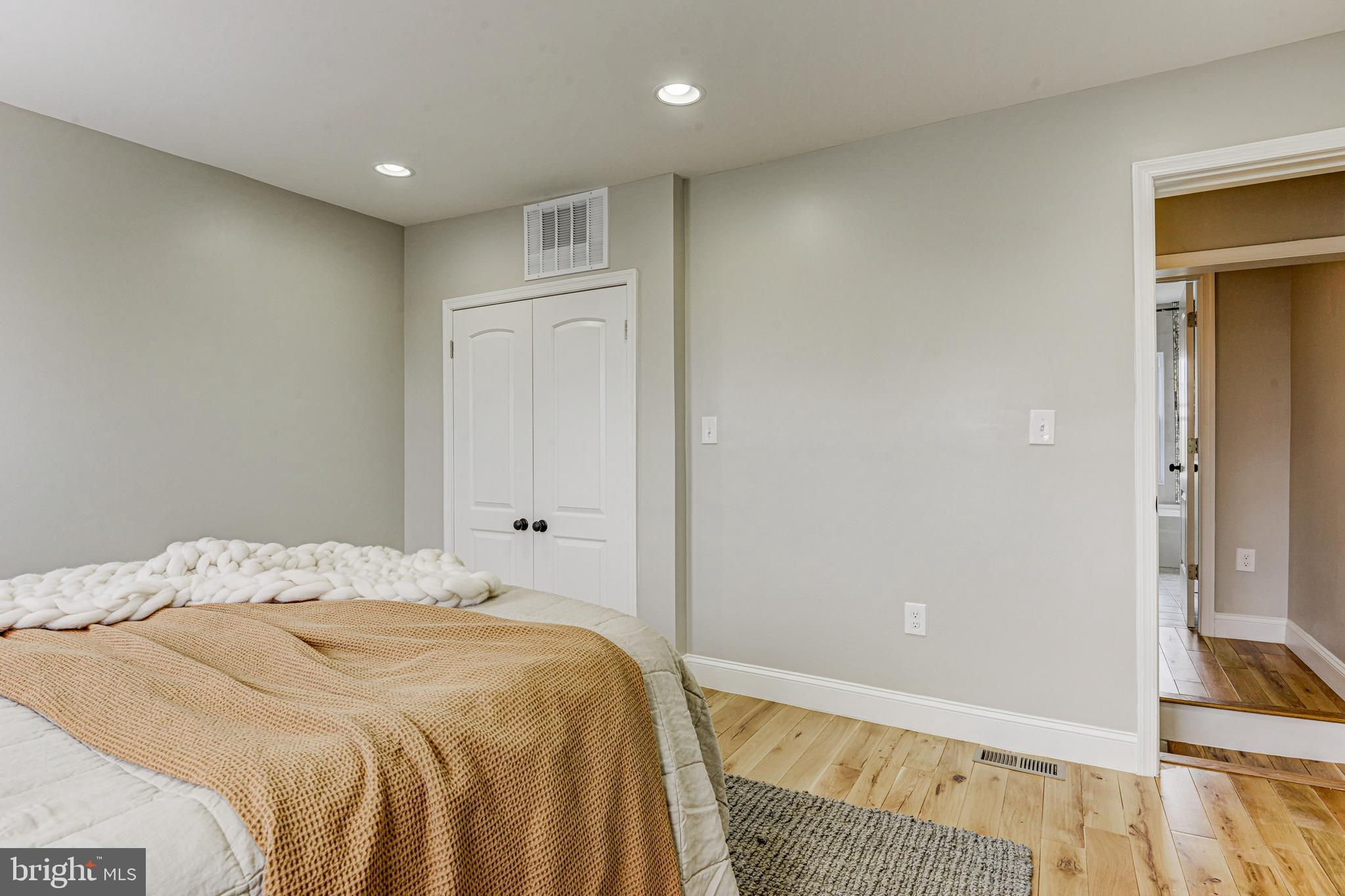 HAMPDEN HISTORIC DISTRICT - Residential