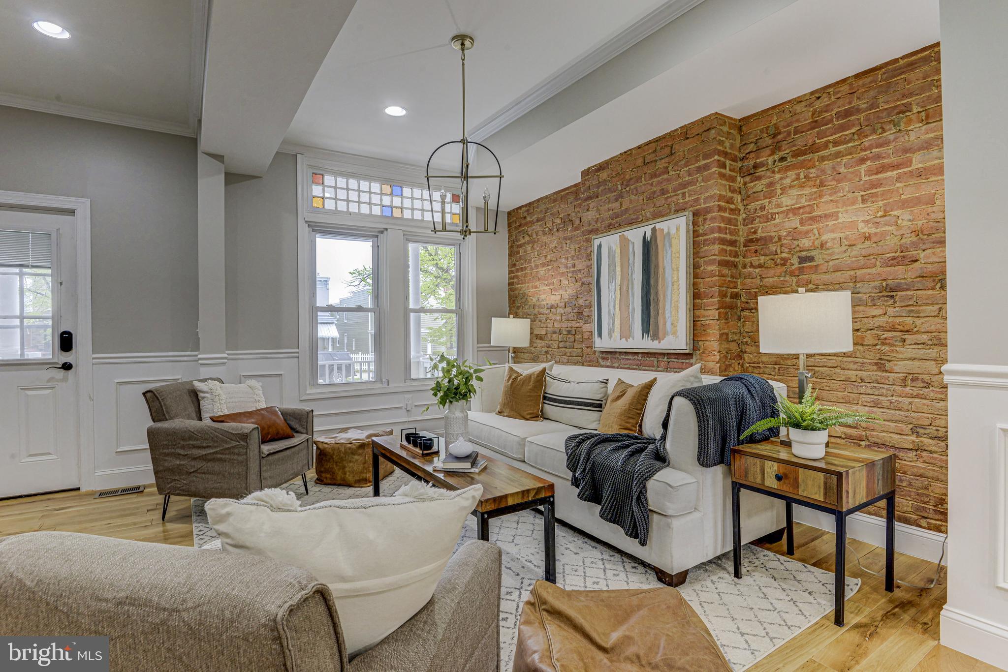 HAMPDEN HISTORIC DISTRICT - Residential