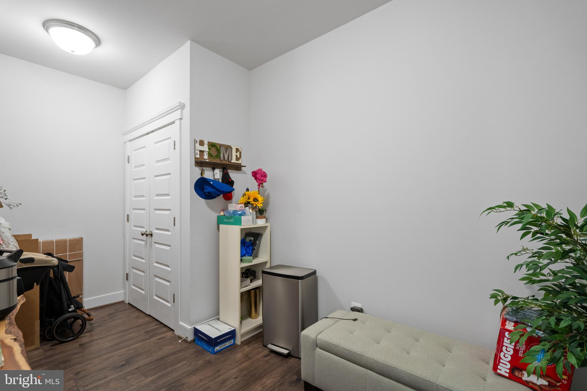 UNKNOWN - Residential Lease