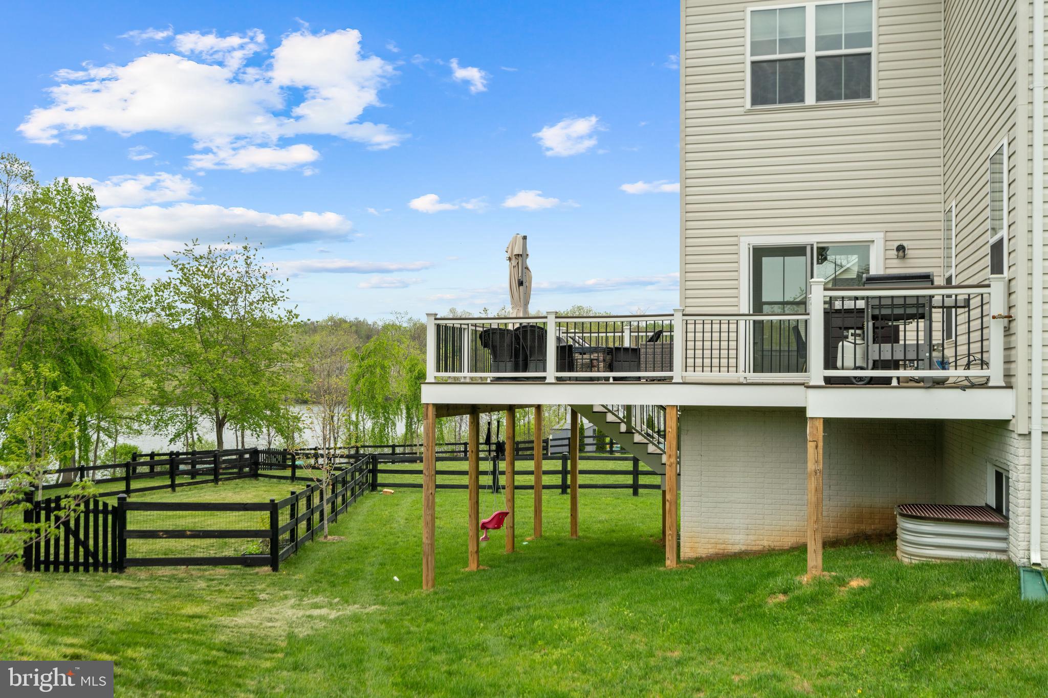 UNKNOWN - Residential Lease