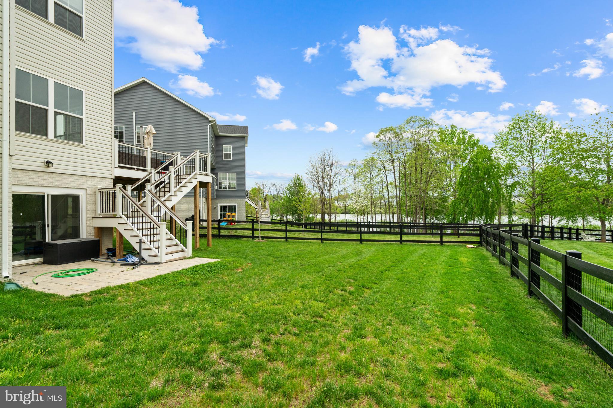 UNKNOWN - Residential Lease