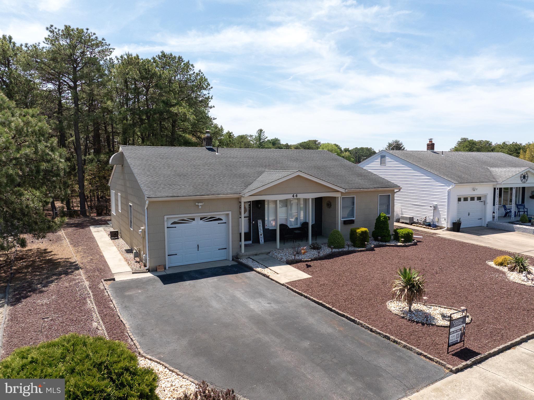 44 WESTPORT DRIVE