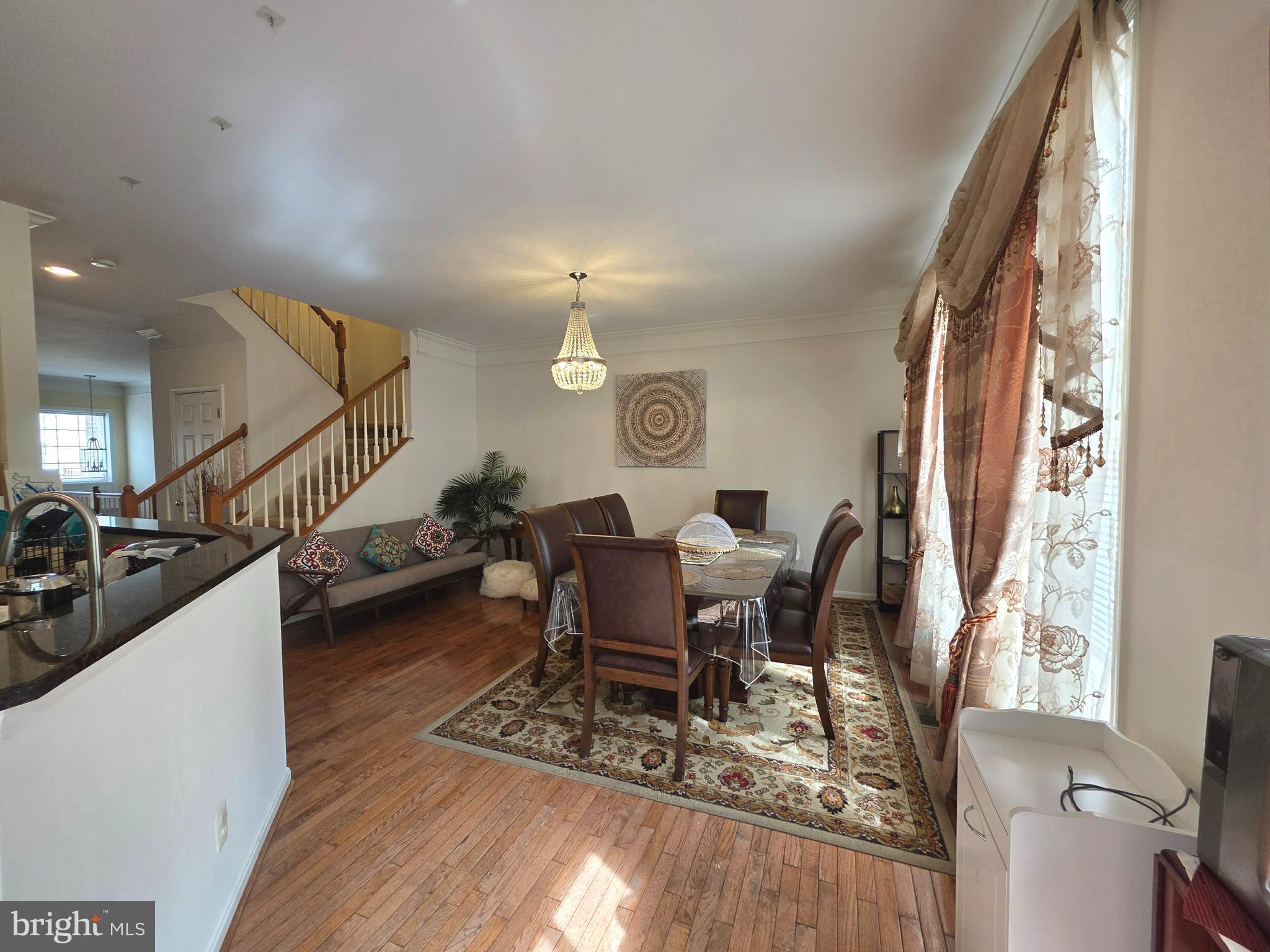 LOUDOUN PARKWAY CENTER - Residential Lease