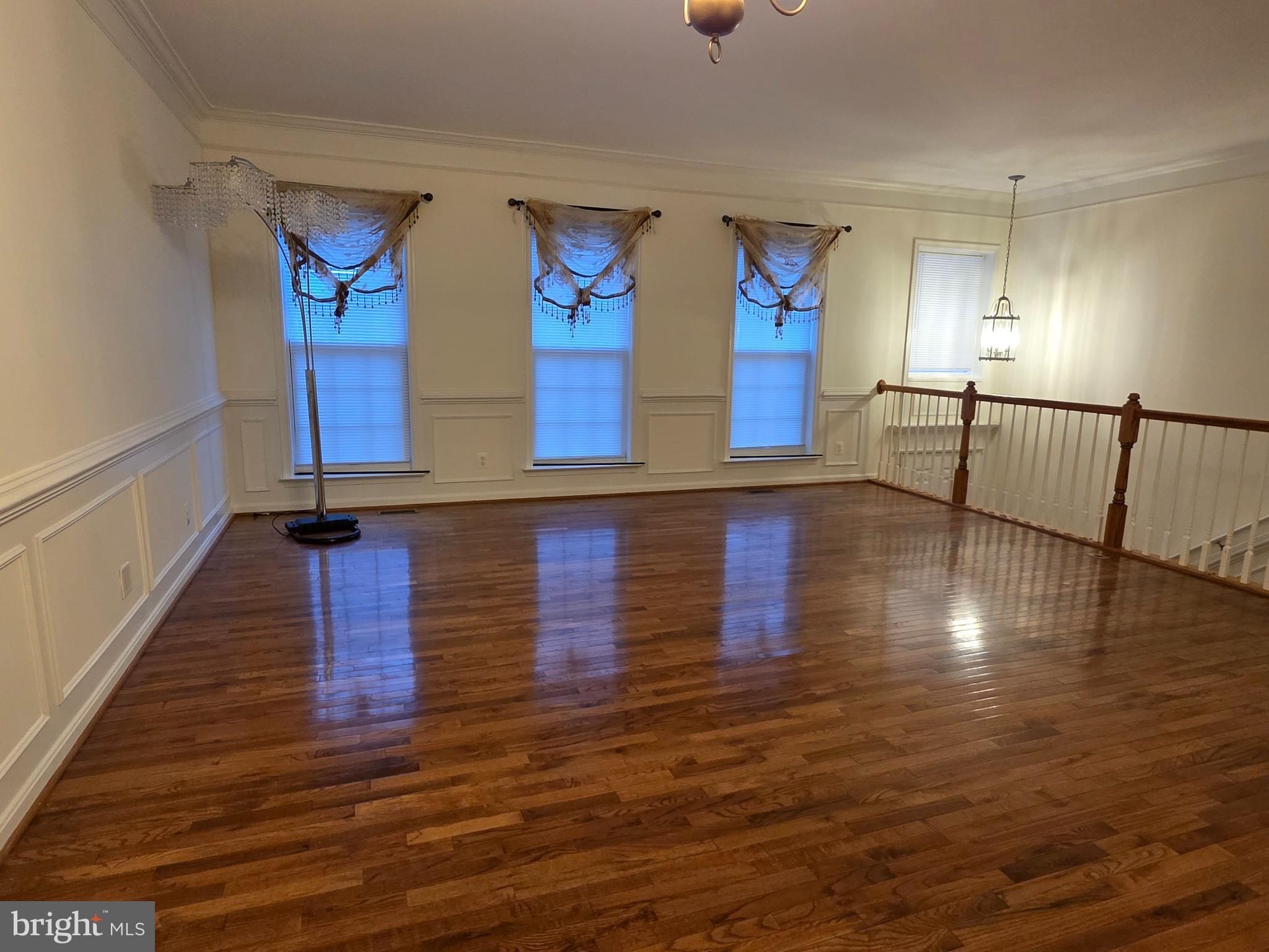 LOUDOUN PARKWAY CENTER - Residential Lease