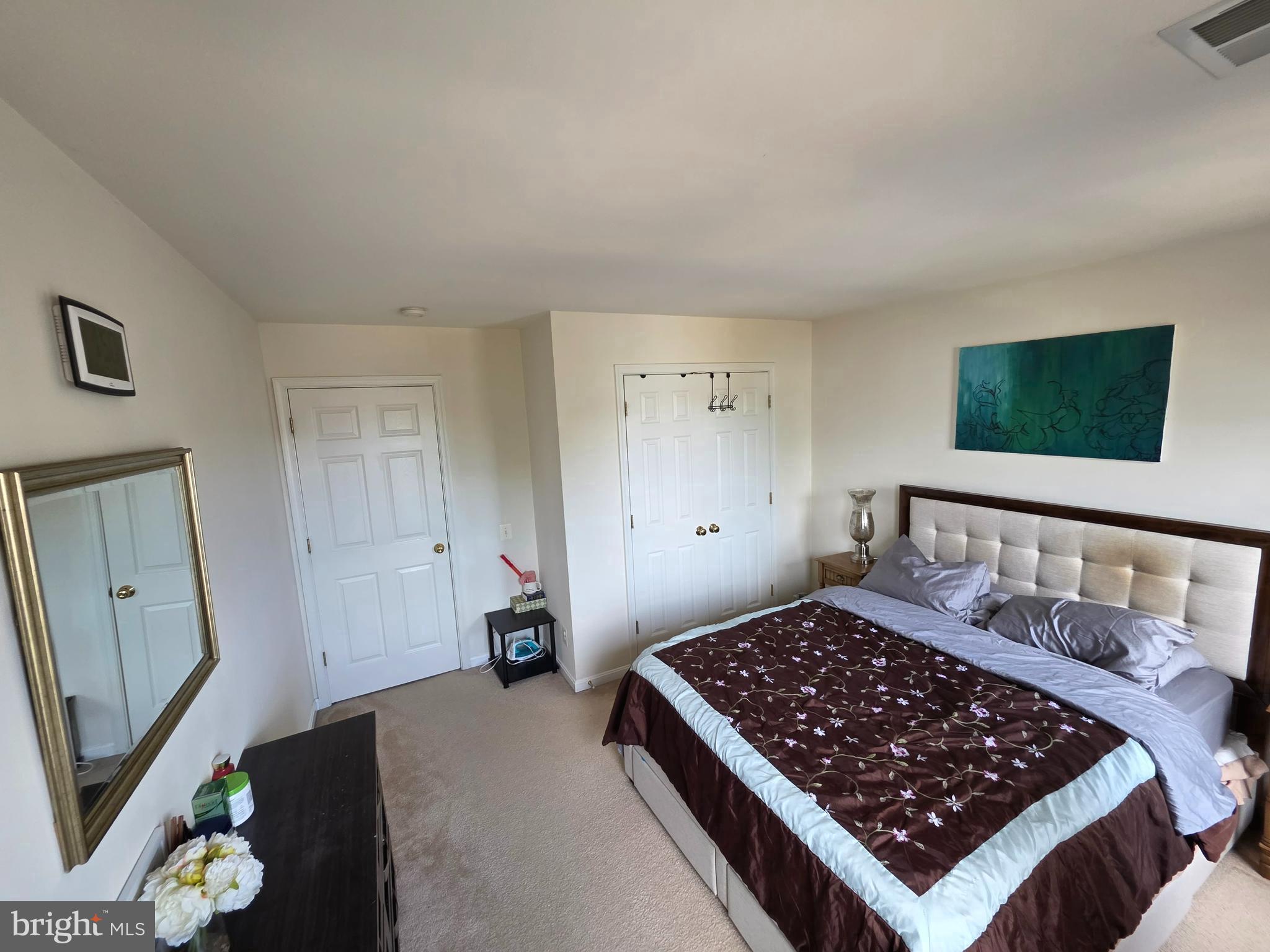 LOUDOUN PARKWAY CENTER - Residential Lease