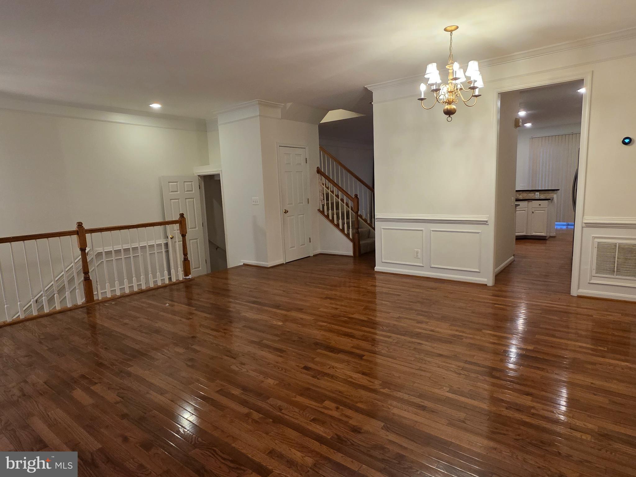 LOUDOUN PARKWAY CENTER - Residential Lease