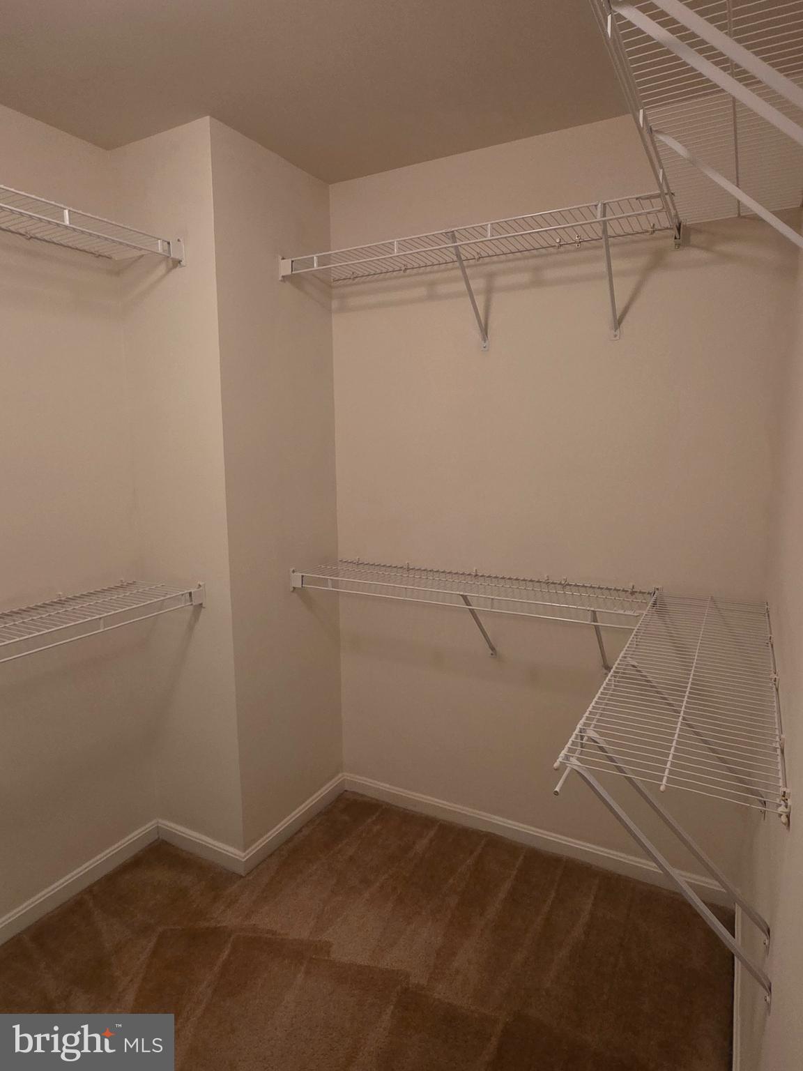 LOUDOUN PARKWAY CENTER - Residential Lease