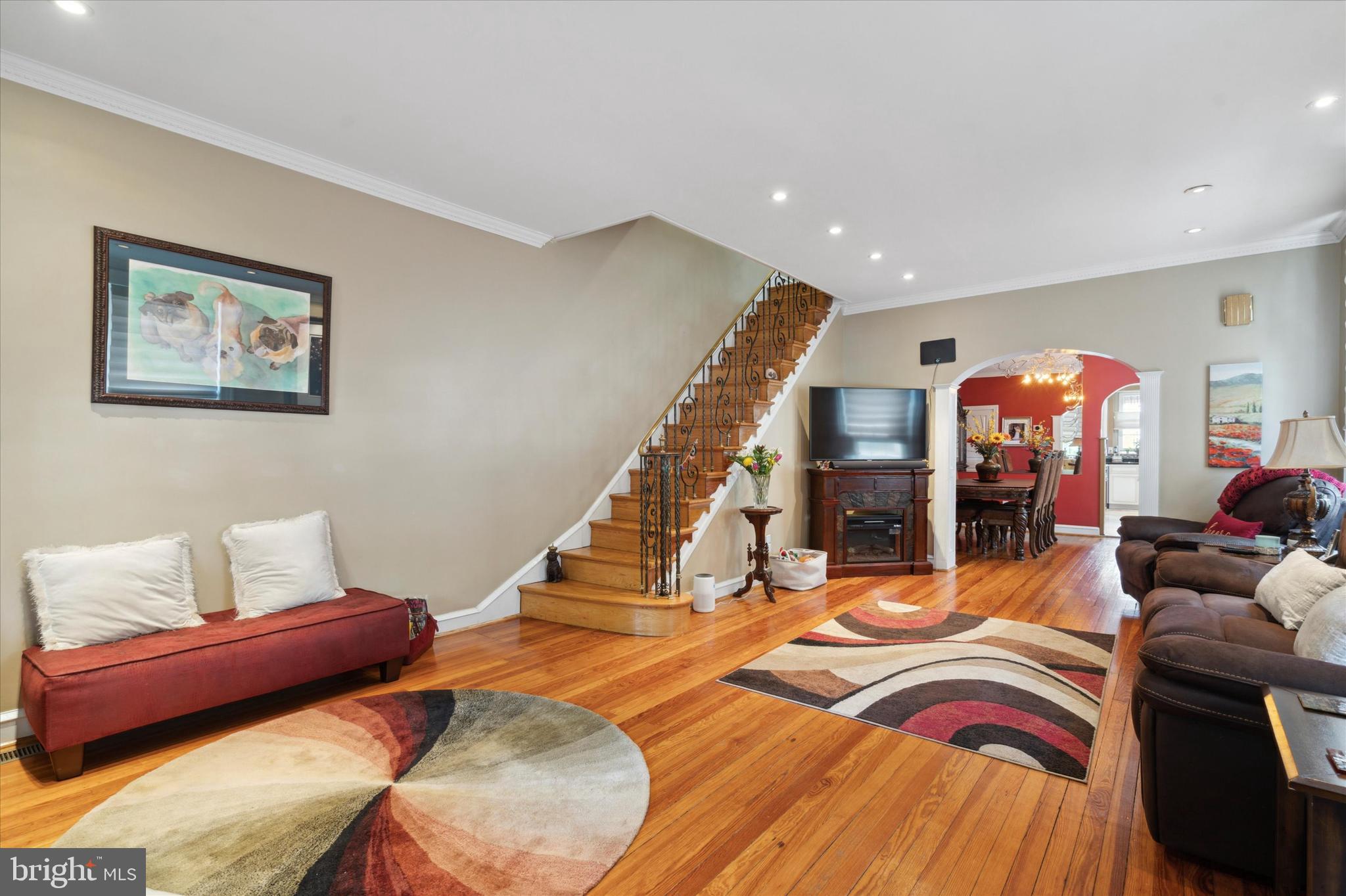 GIRARD ESTATES - Residential