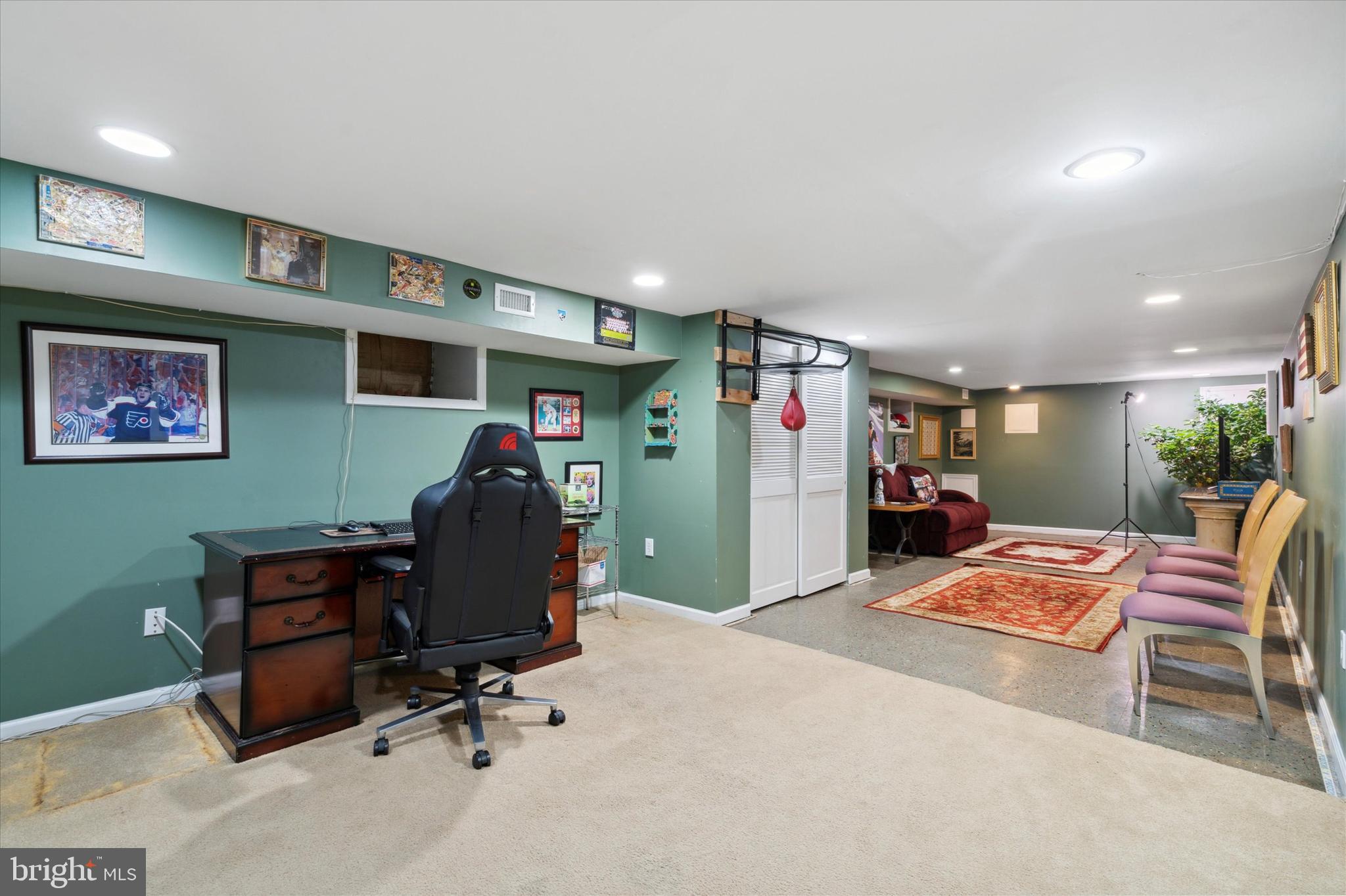 GIRARD ESTATES - Residential